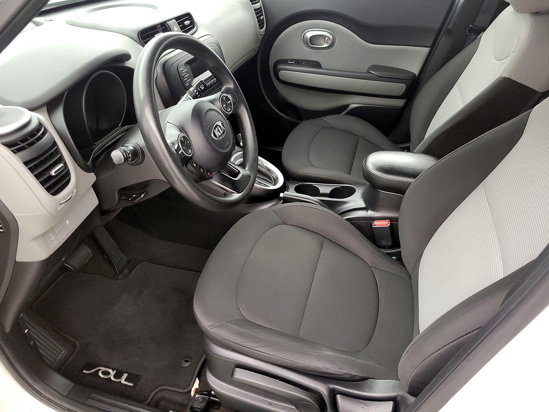 Thumbnail: 2015 Kia Soul - 11