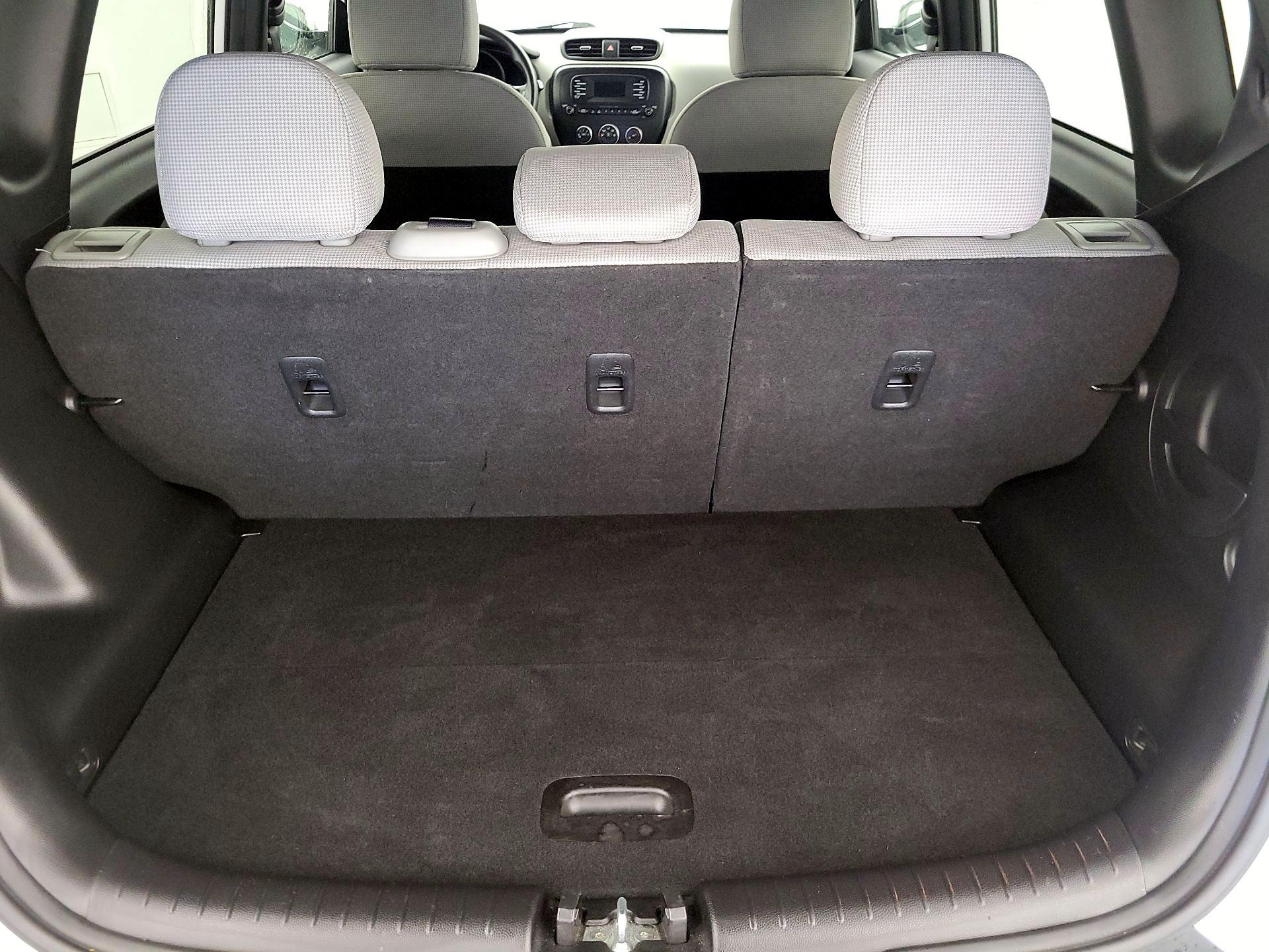 Thumbnail: 2015 Kia Soul - 19