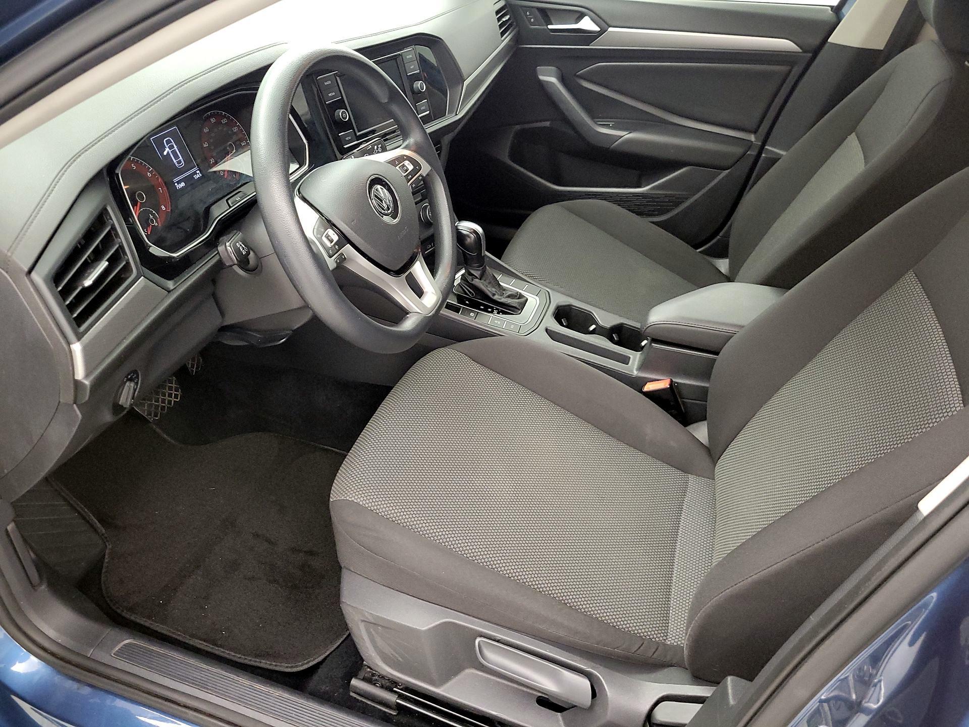 Thumbnail: 2020 Volkswagen Jetta - 11
