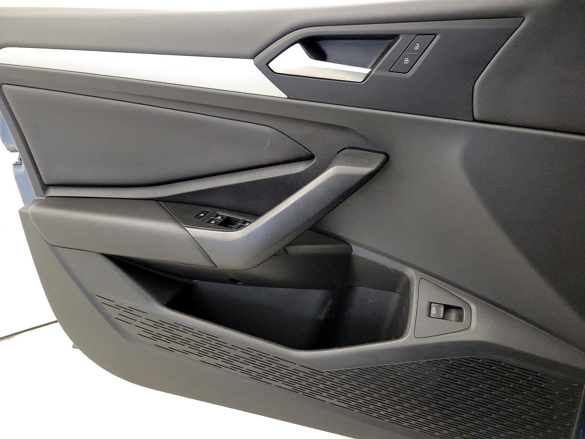 Thumbnail: 2020 Volkswagen Jetta - 12