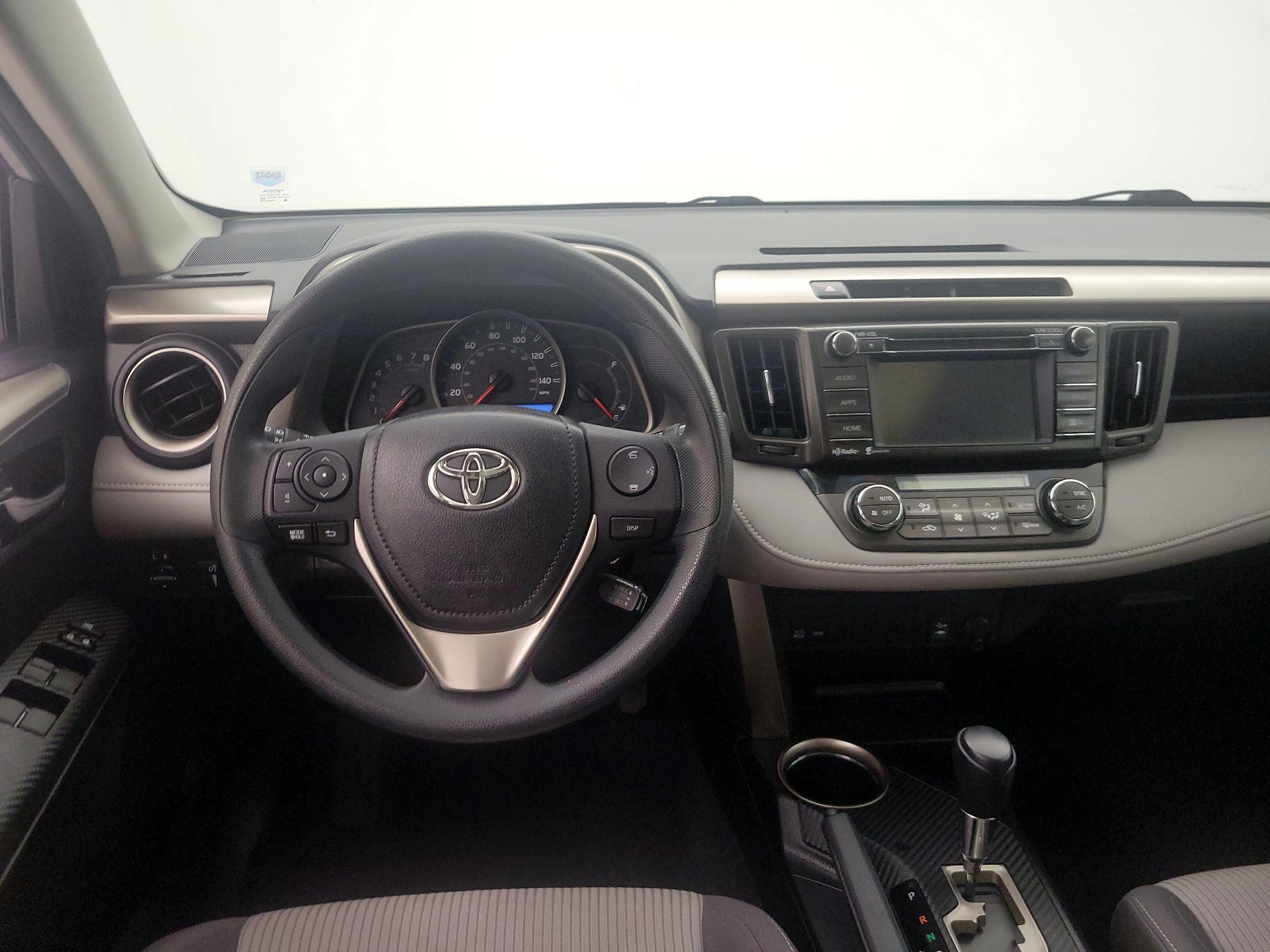 Thumbnail: 2015 Toyota RAV4 - 10