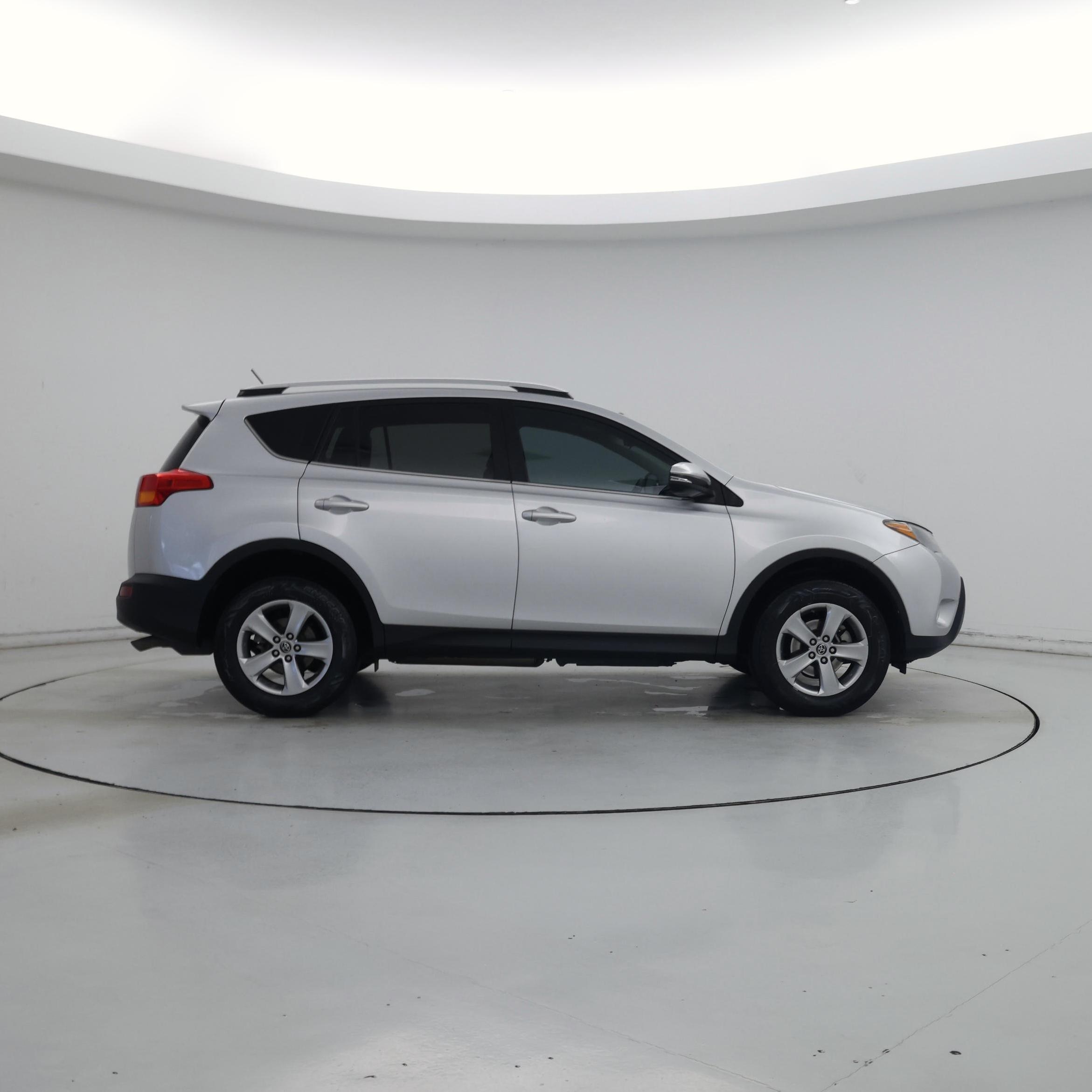 Thumbnail: 2015 Toyota RAV4 - 7