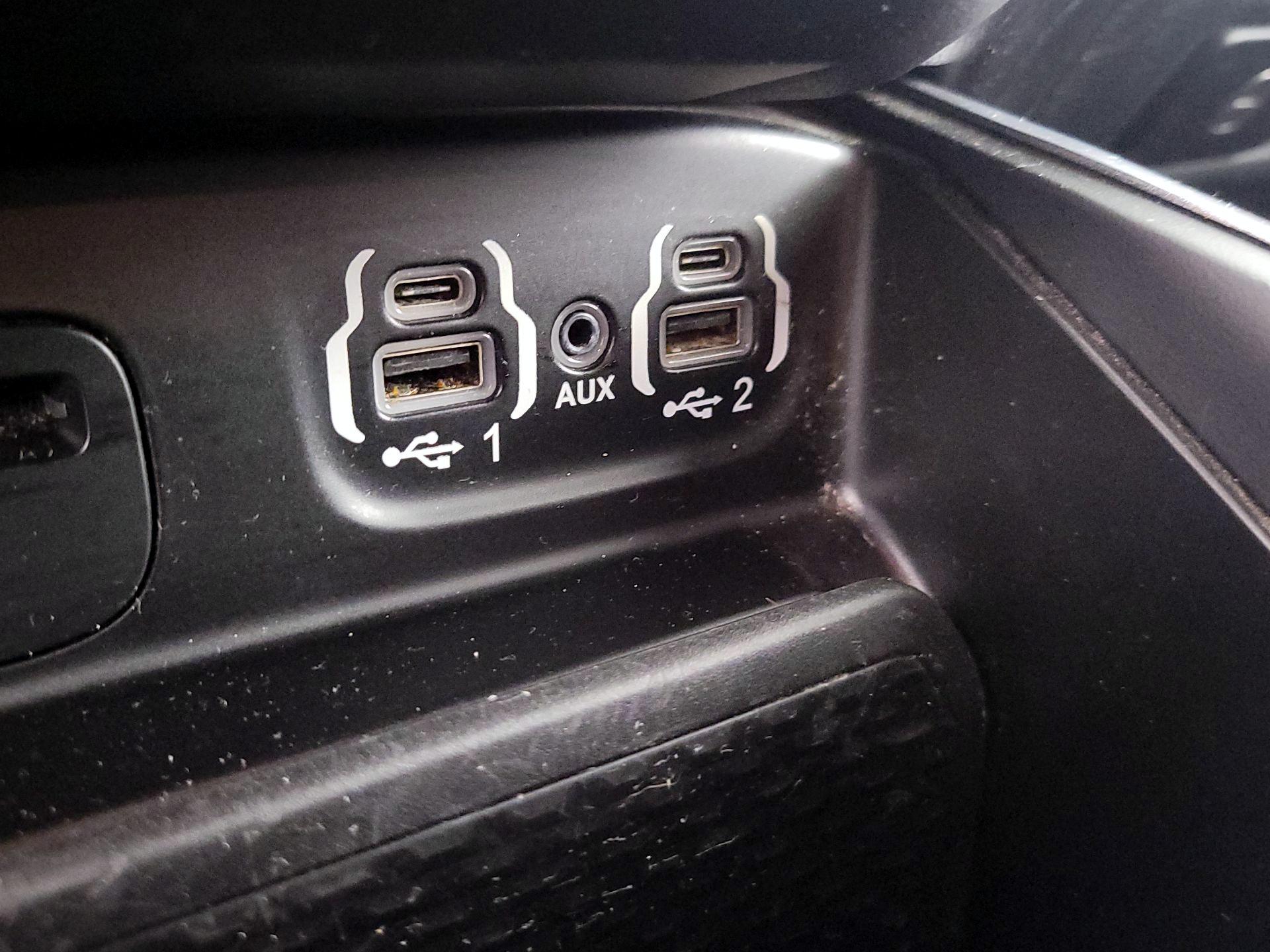 Thumbnail: 2019 RAM 1500 - 19