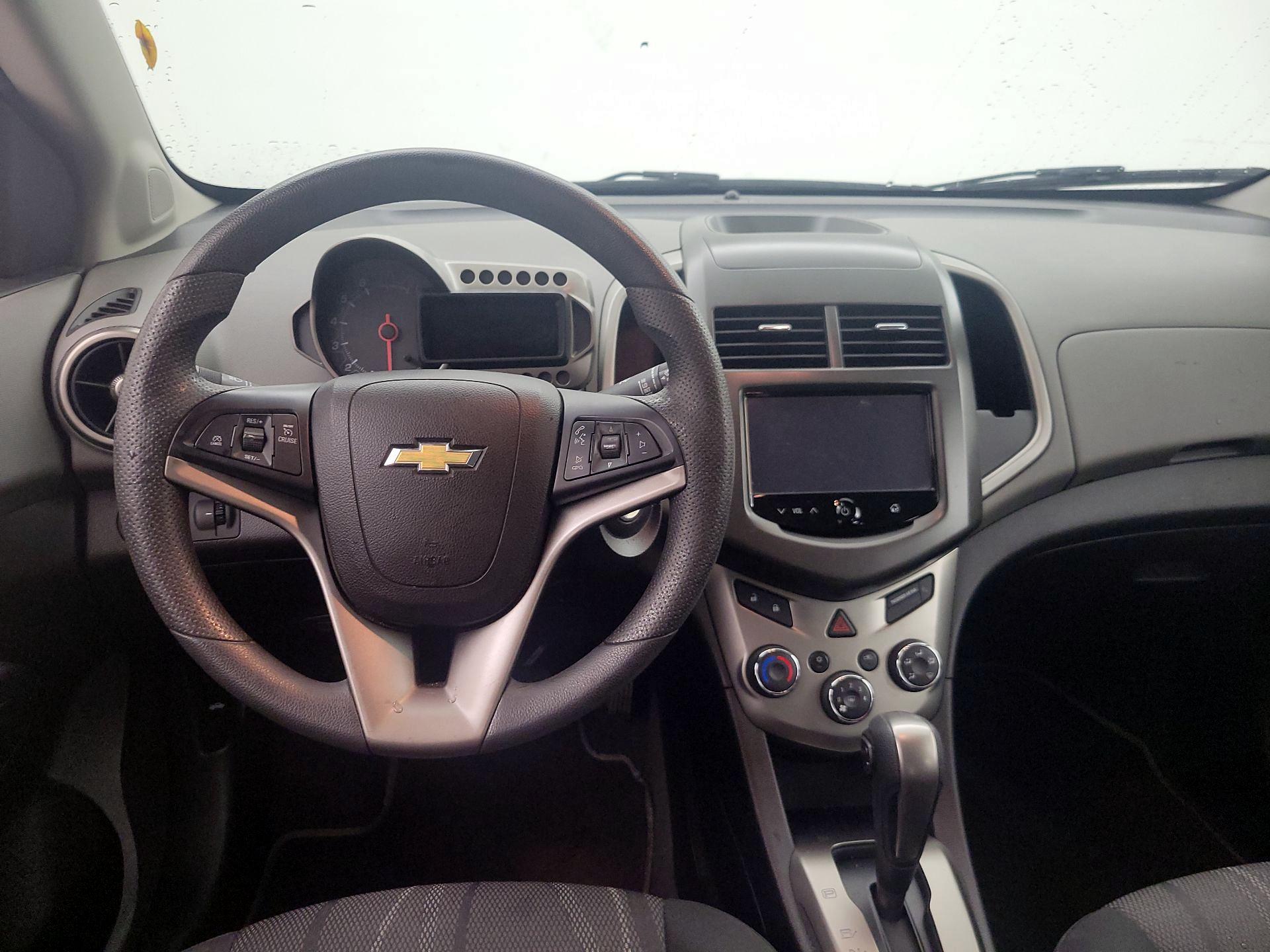 Thumbnail: 2014 Chevrolet Sonic - 10