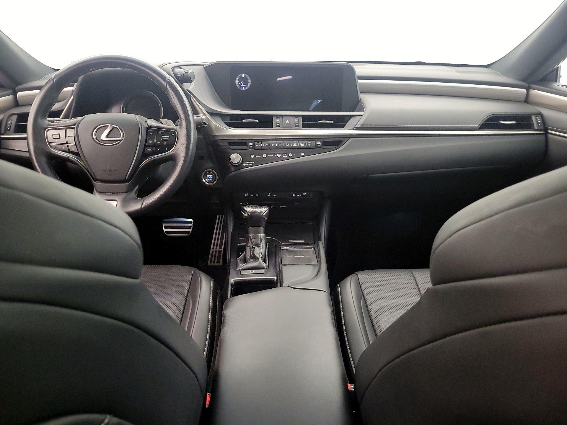 Thumbnail: 2021 Lexus ES - 9