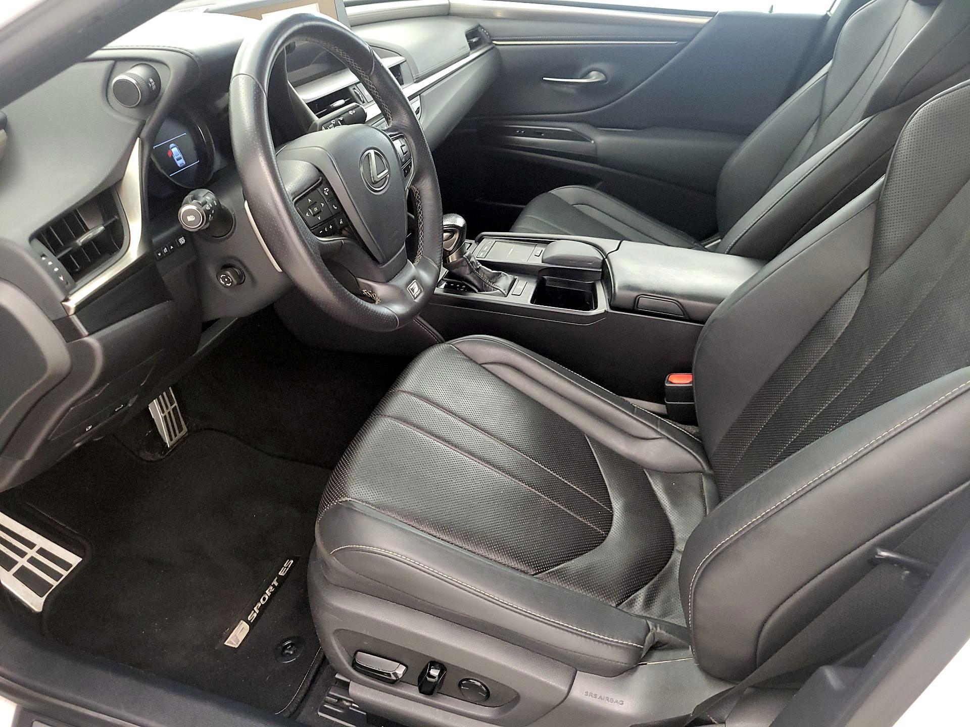 Thumbnail: 2021 Lexus ES - 11