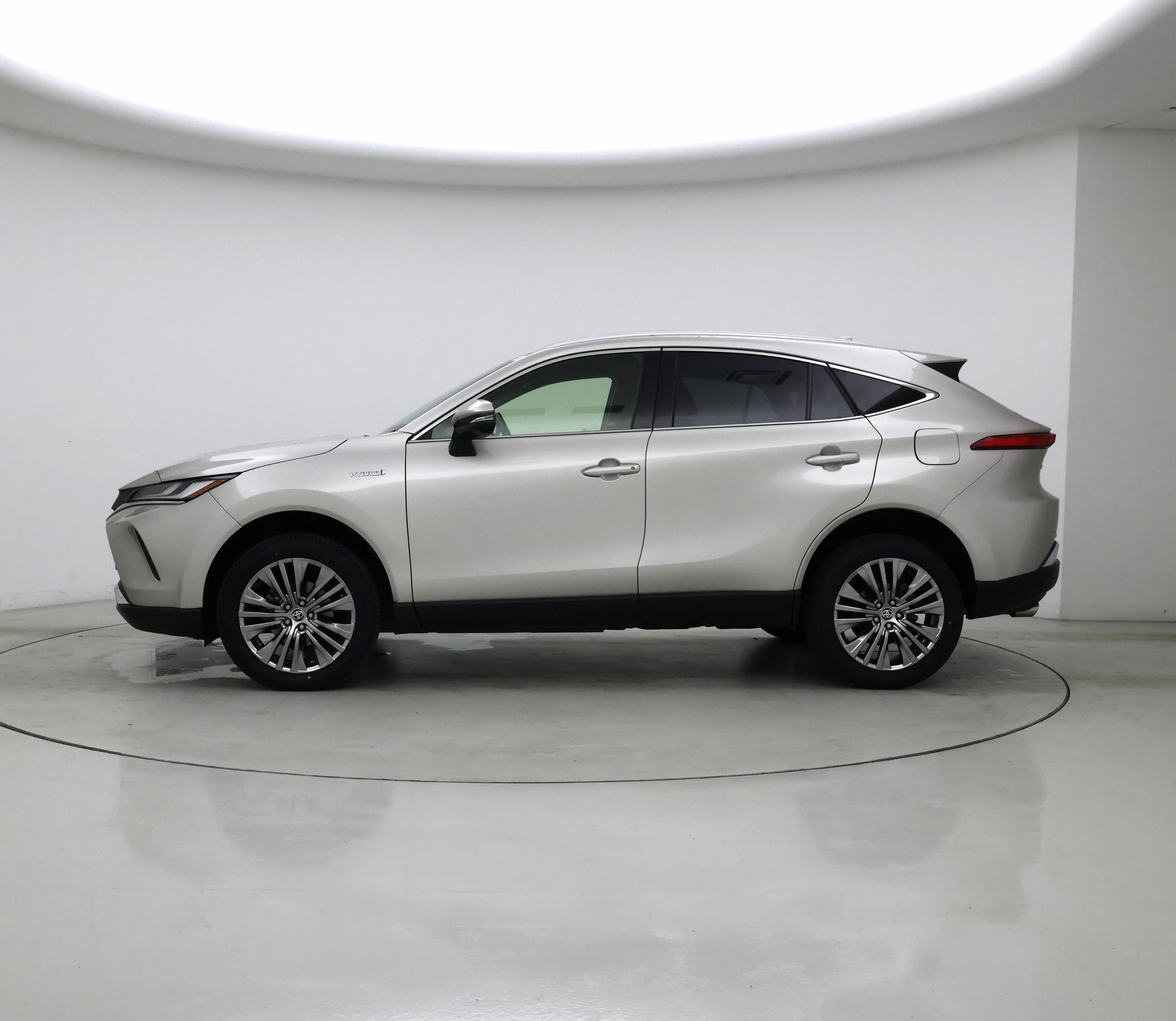 Thumbnail: 2021 Toyota Venza - 3