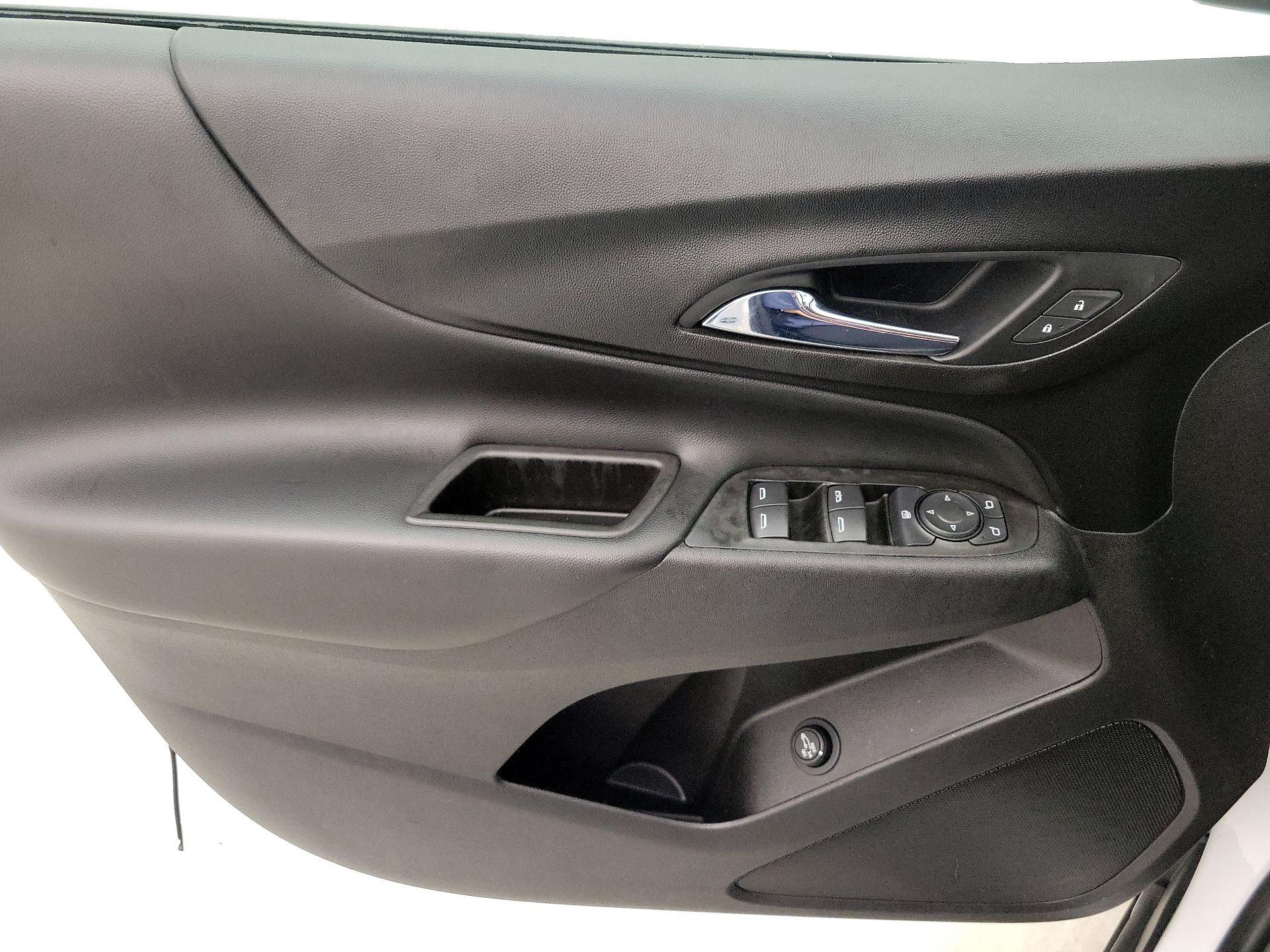 Thumbnail: 2020 Chevrolet Equinox - 12