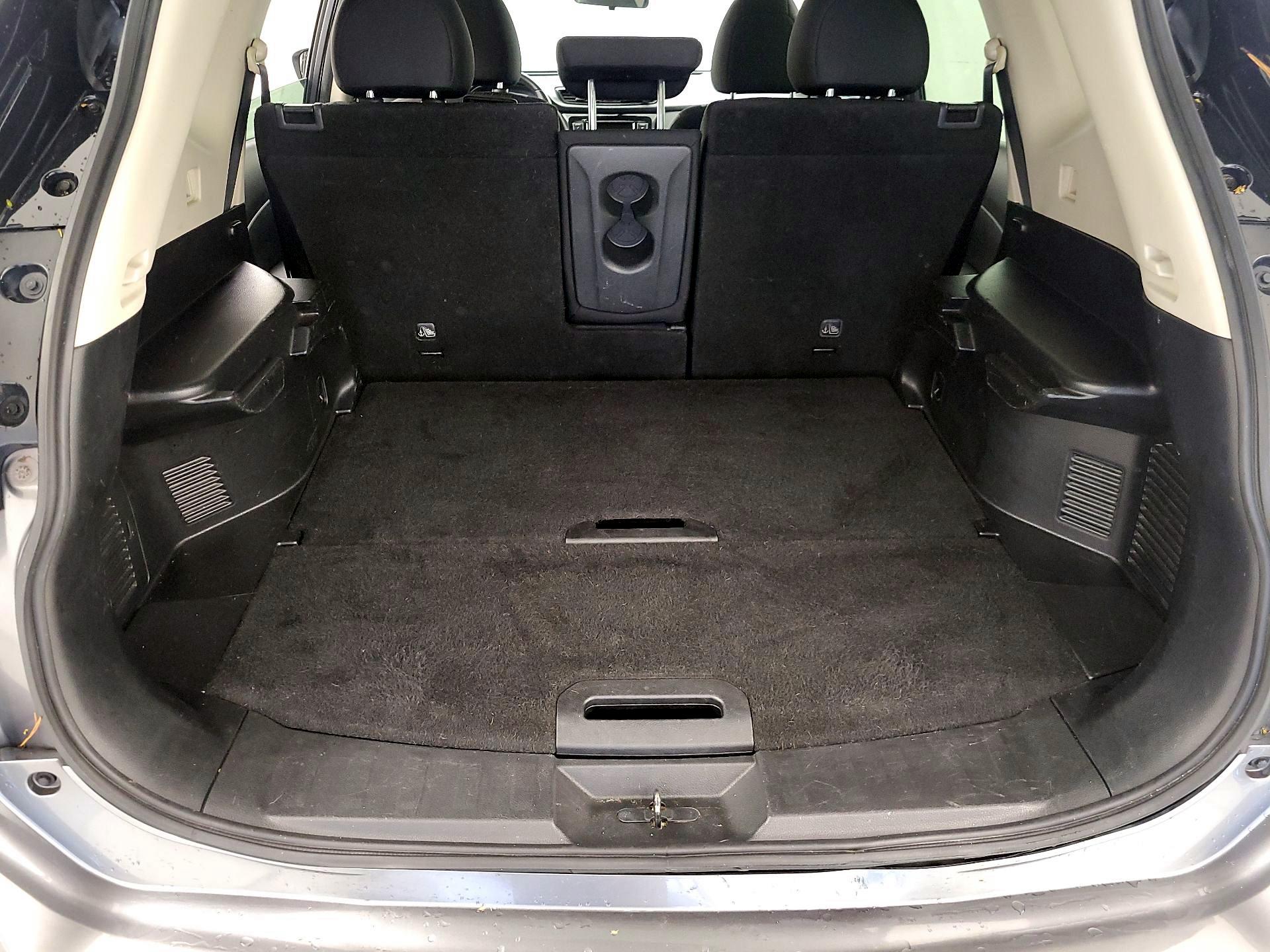 Thumbnail: 2019 Nissan Rogue - 20