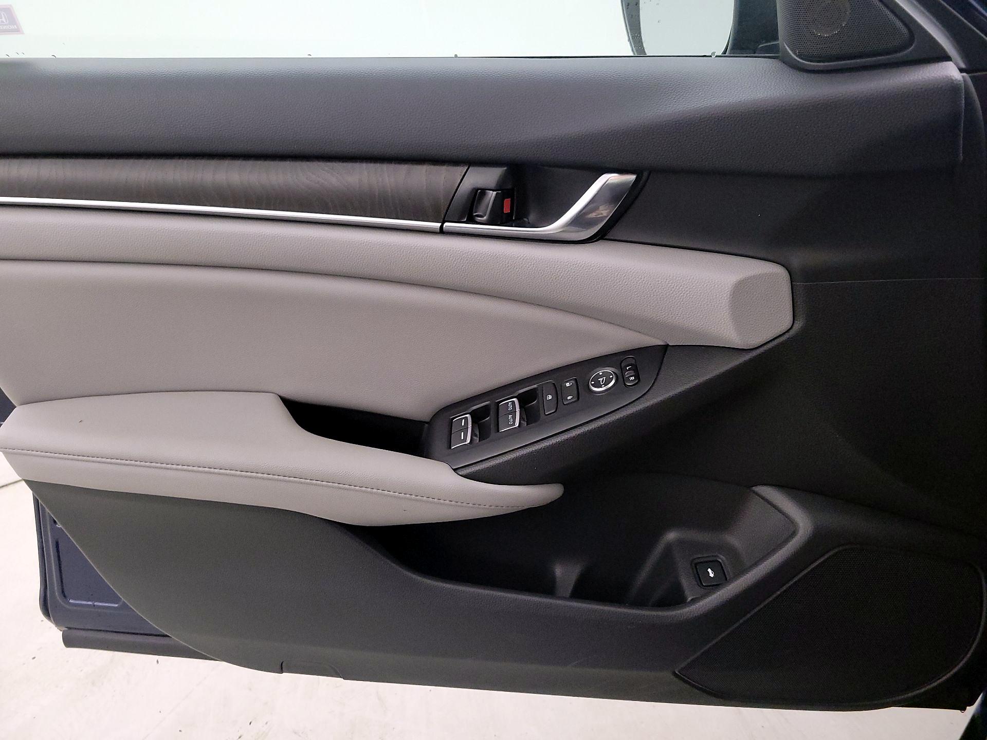 Thumbnail: 2020 Honda Accord - 10