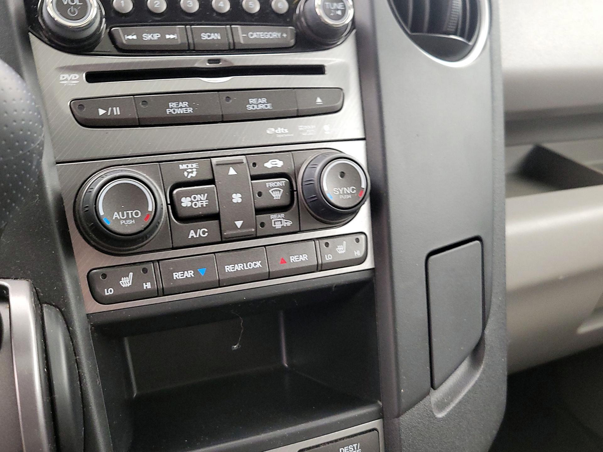 Thumbnail: 2014 Honda Pilot - 17