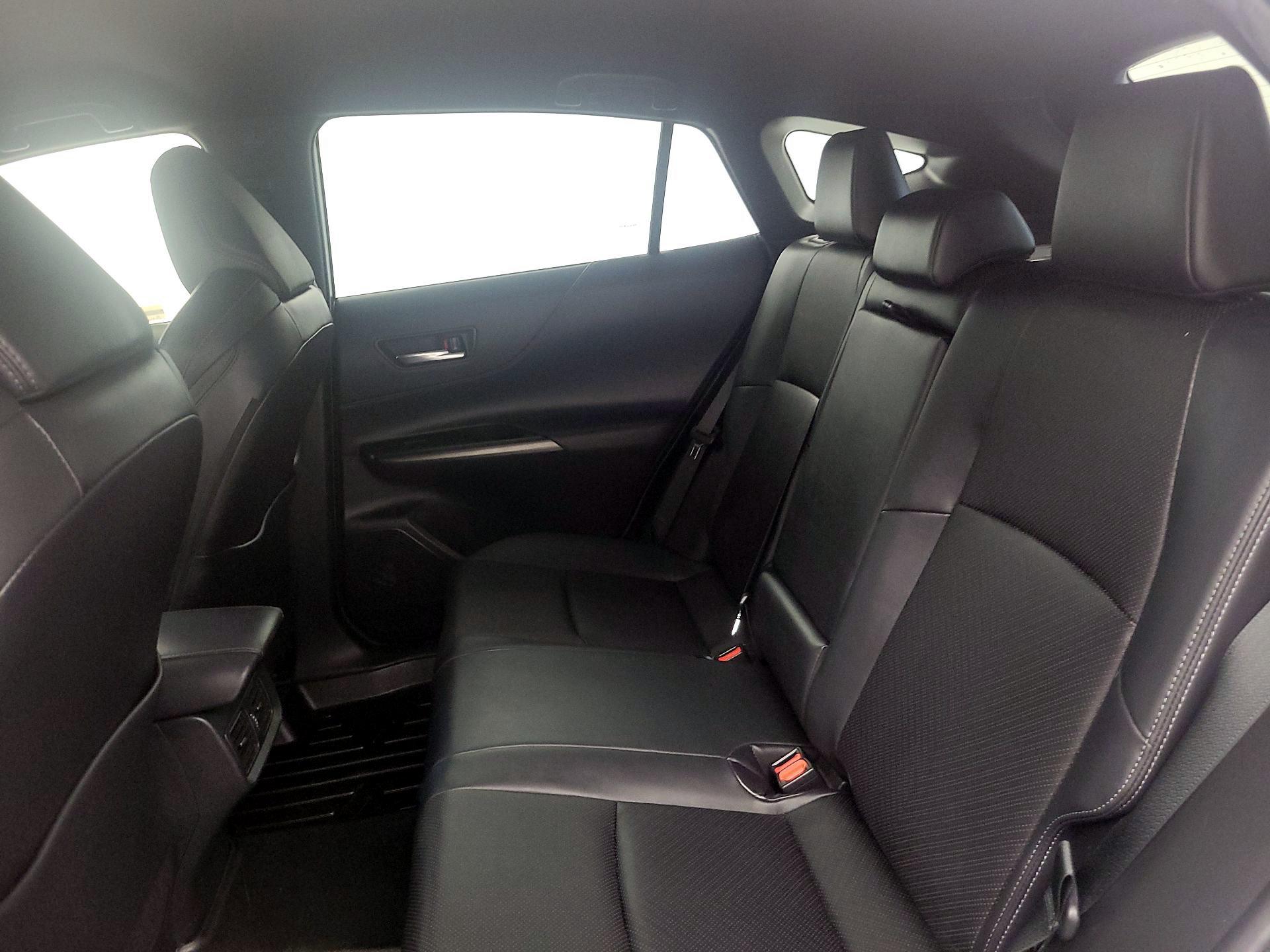 Thumbnail: 2021 Toyota Venza - 20
