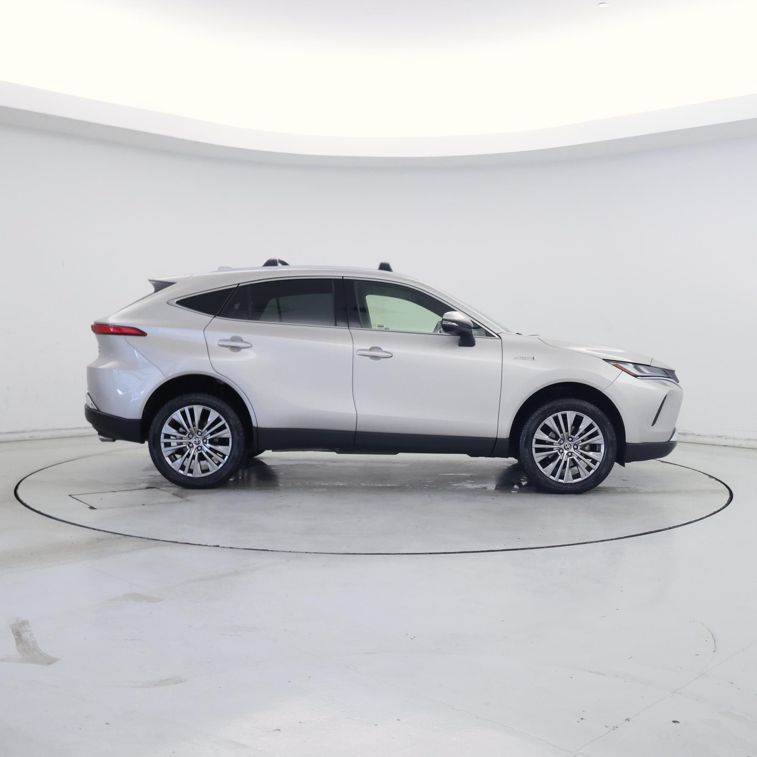 Thumbnail: 2021 Toyota Venza - 7