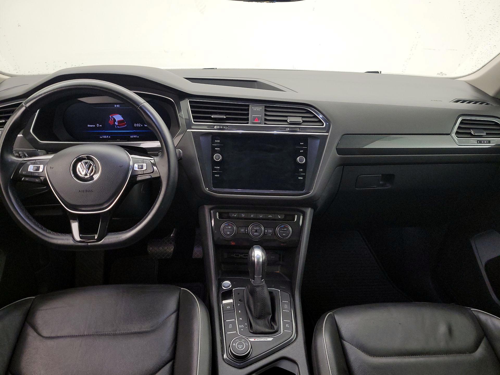 Thumbnail: 2018 Volkswagen Tiguan - 9