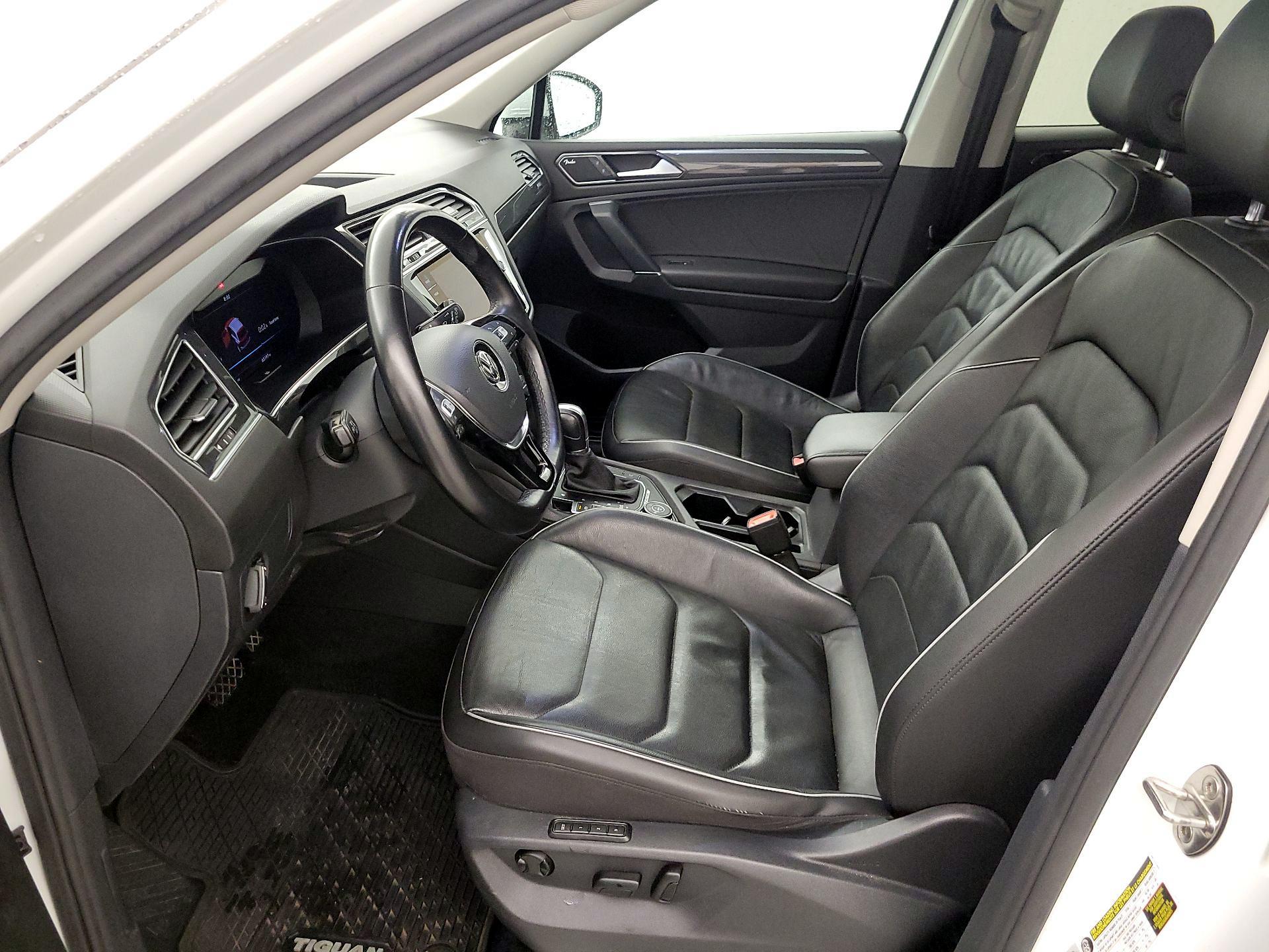 Thumbnail: 2018 Volkswagen Tiguan - 11