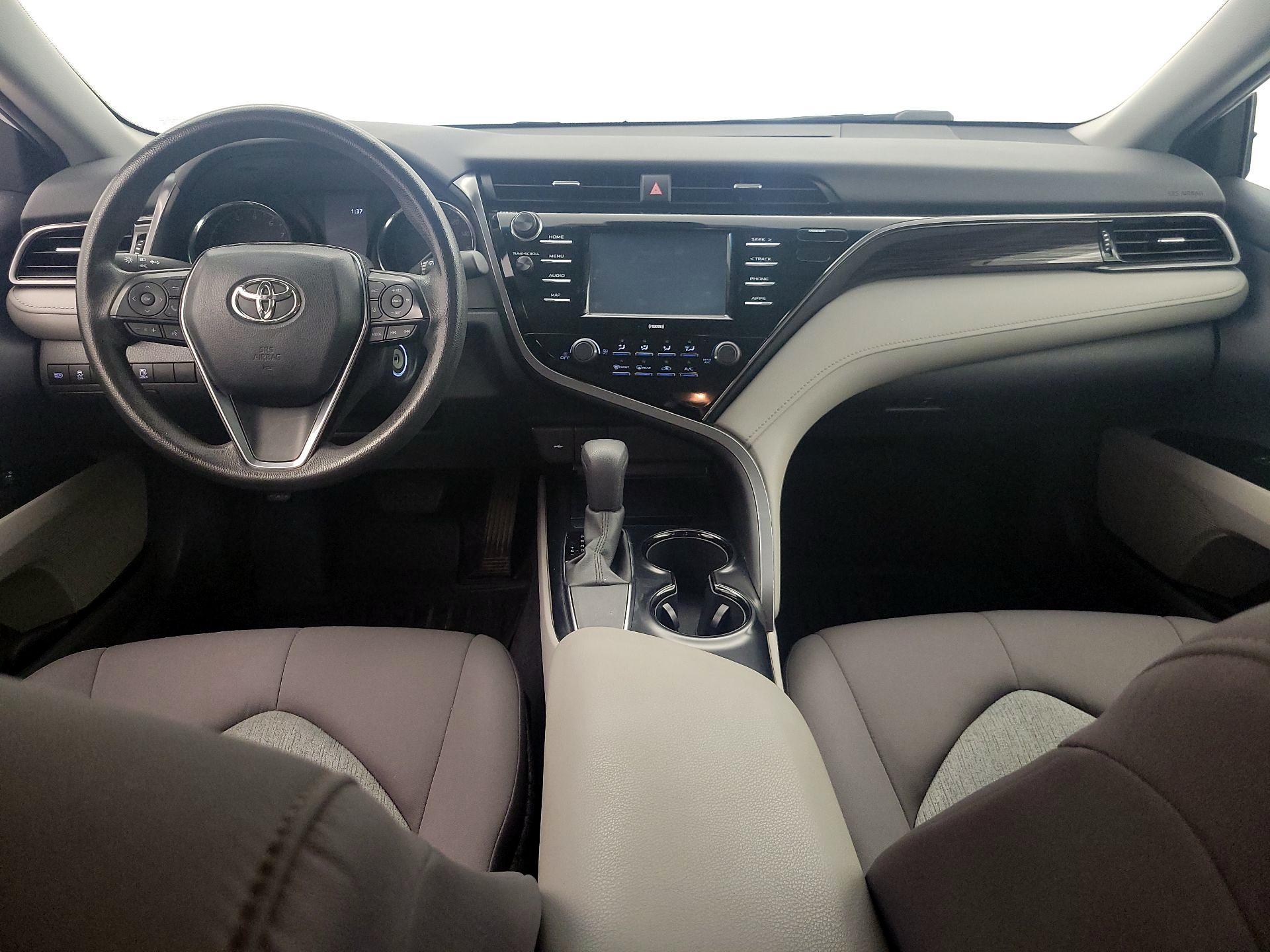 Thumbnail: 2020 Toyota Camry - 9