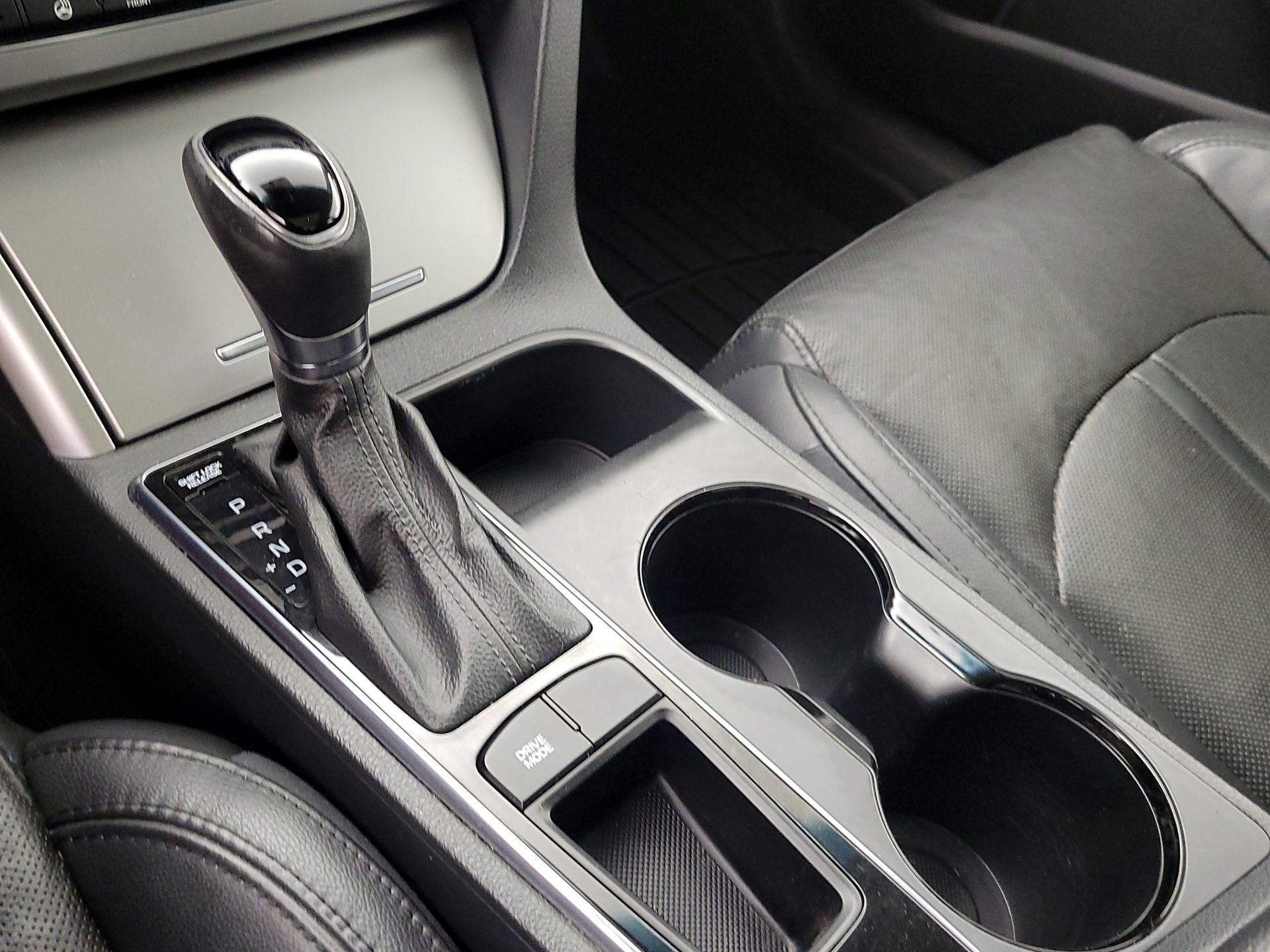 Thumbnail: 2016 Hyundai Sonata - 18