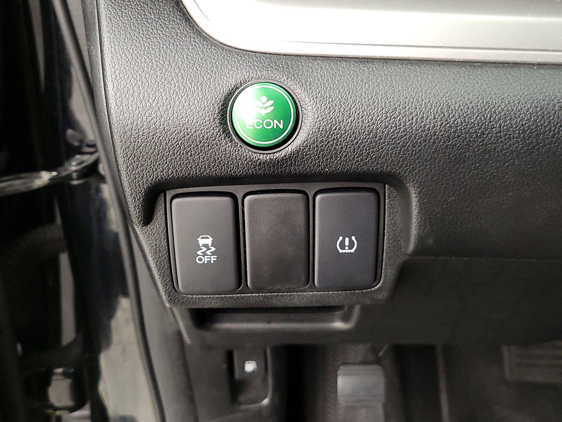 Thumbnail: 2016 Honda CR-V - 13