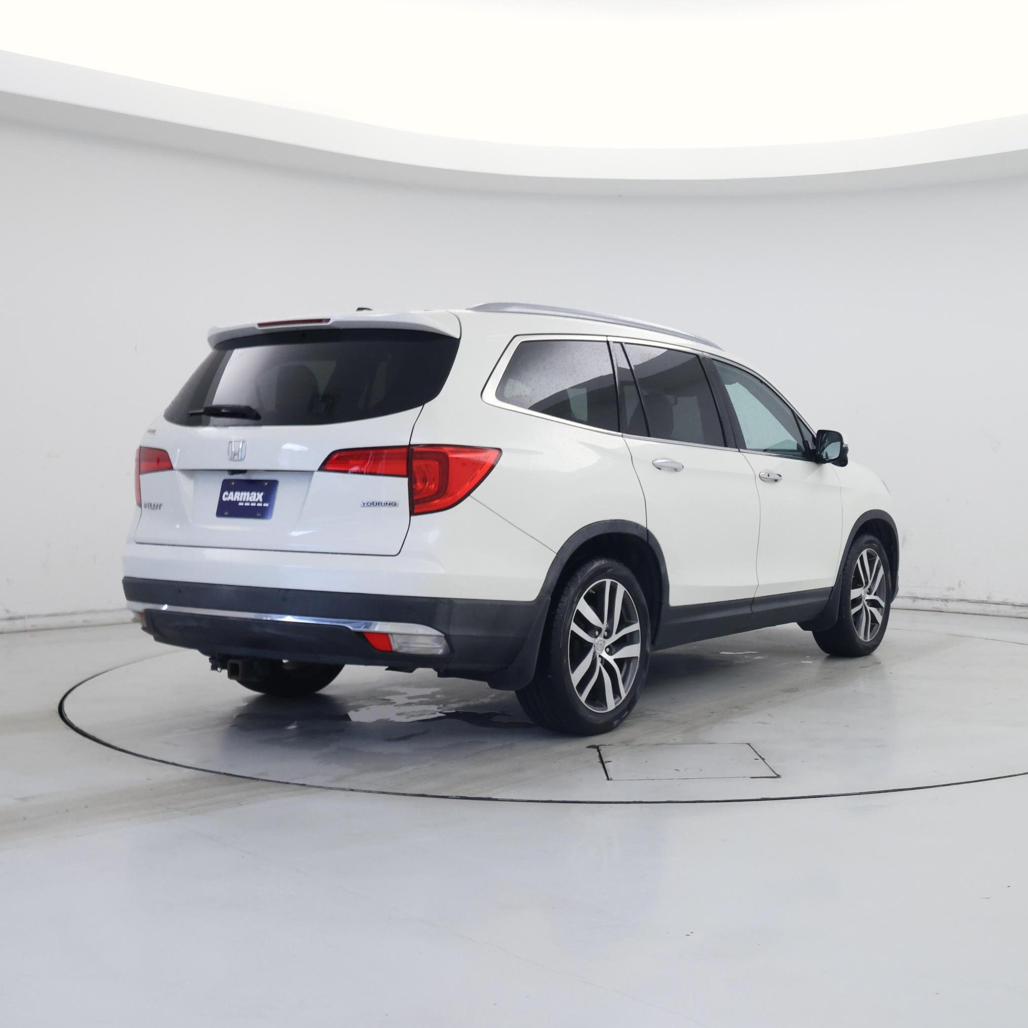 Thumbnail: 2016 Honda Pilot - 8