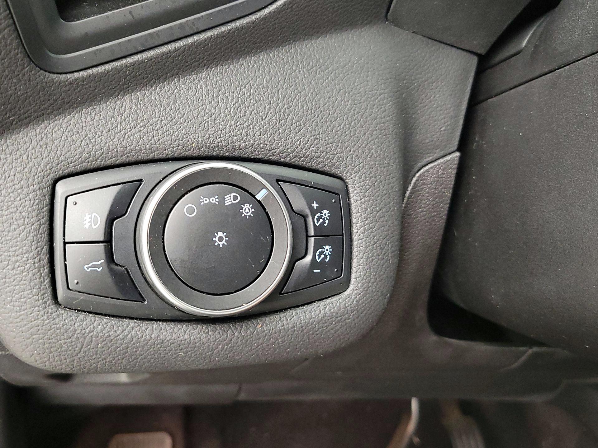 Thumbnail: 2017 Ford Escape - 13