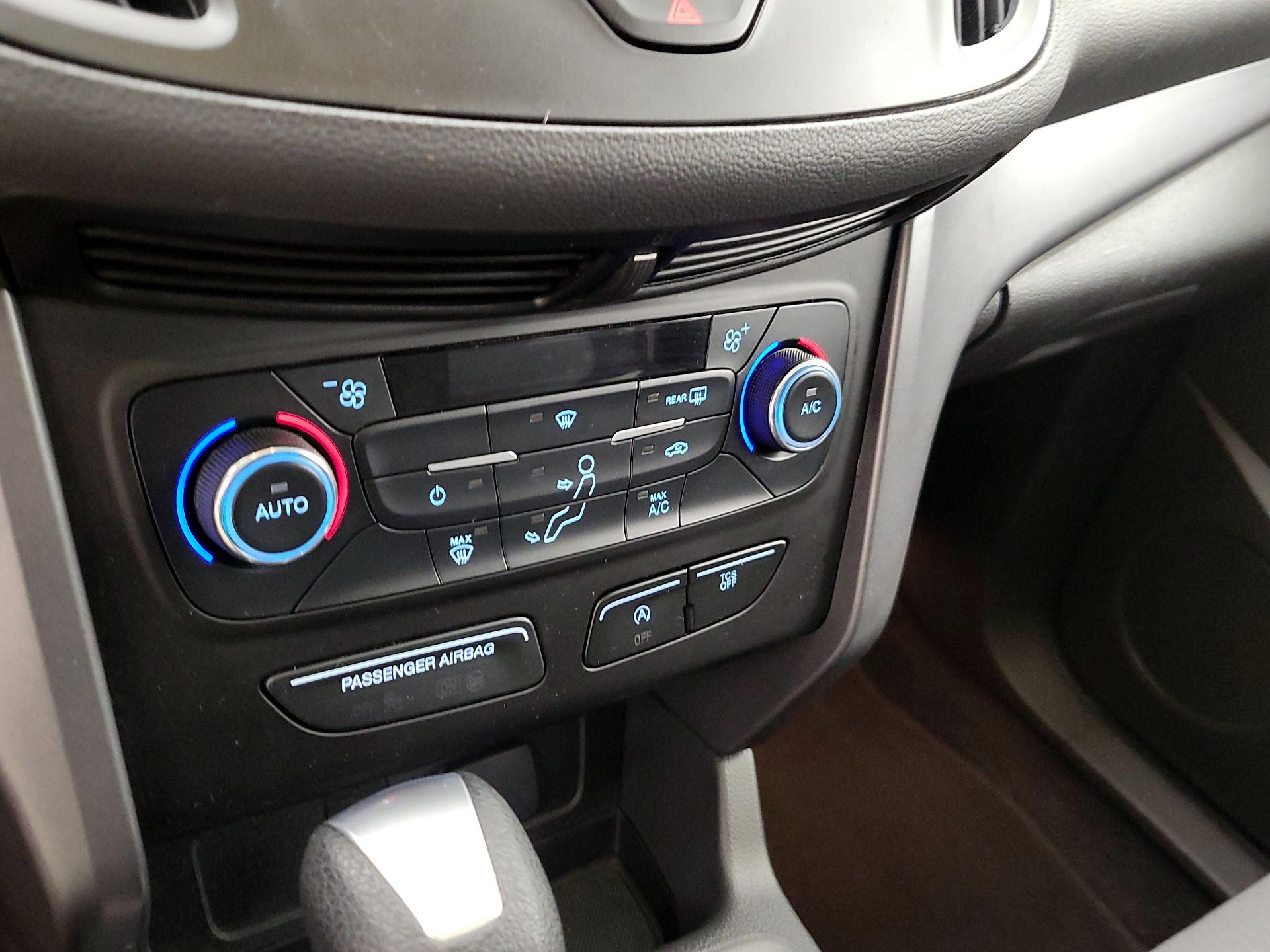 Thumbnail: 2017 Ford Escape - 16