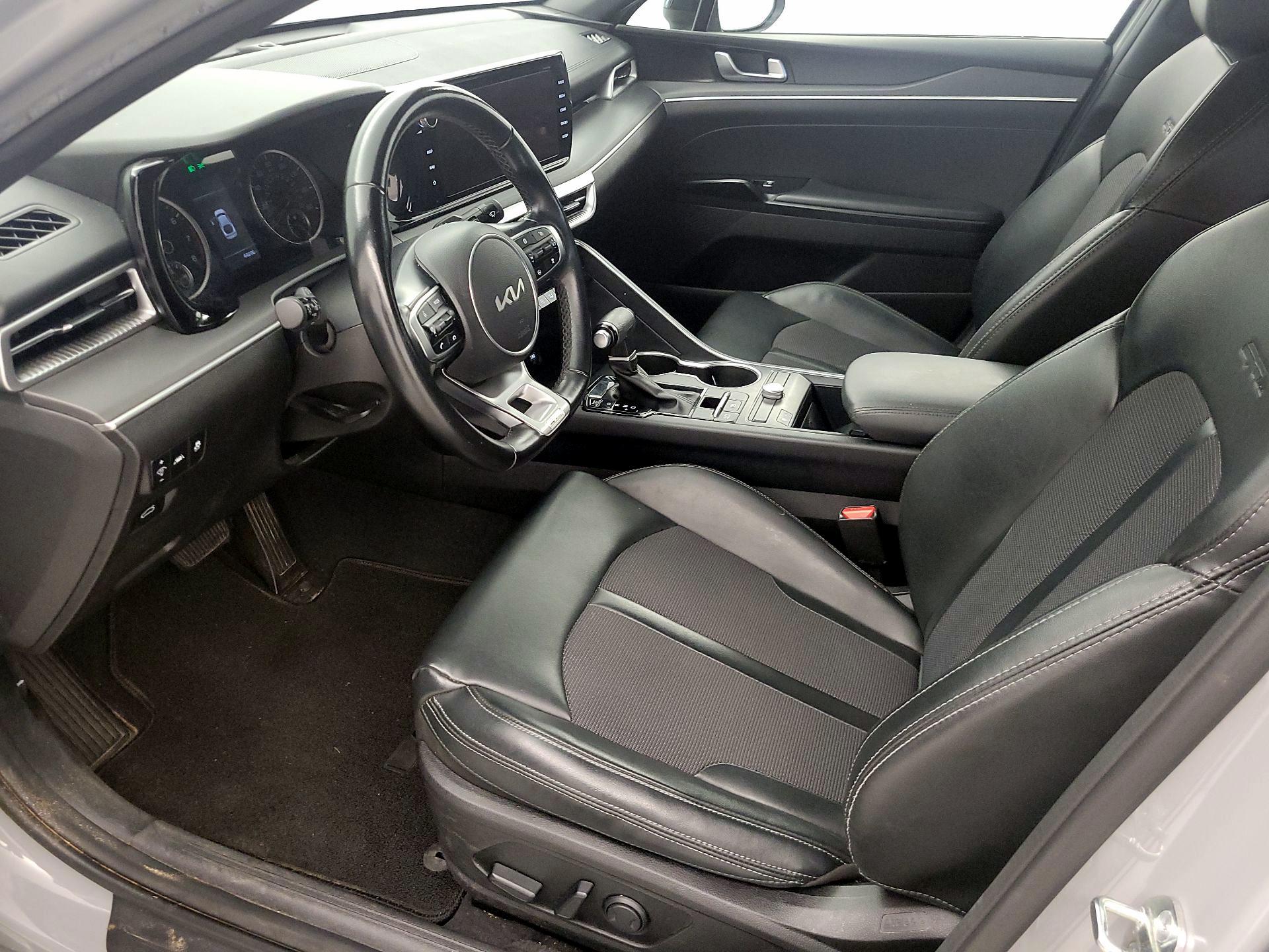 Thumbnail: 2023 Kia K5 - 11