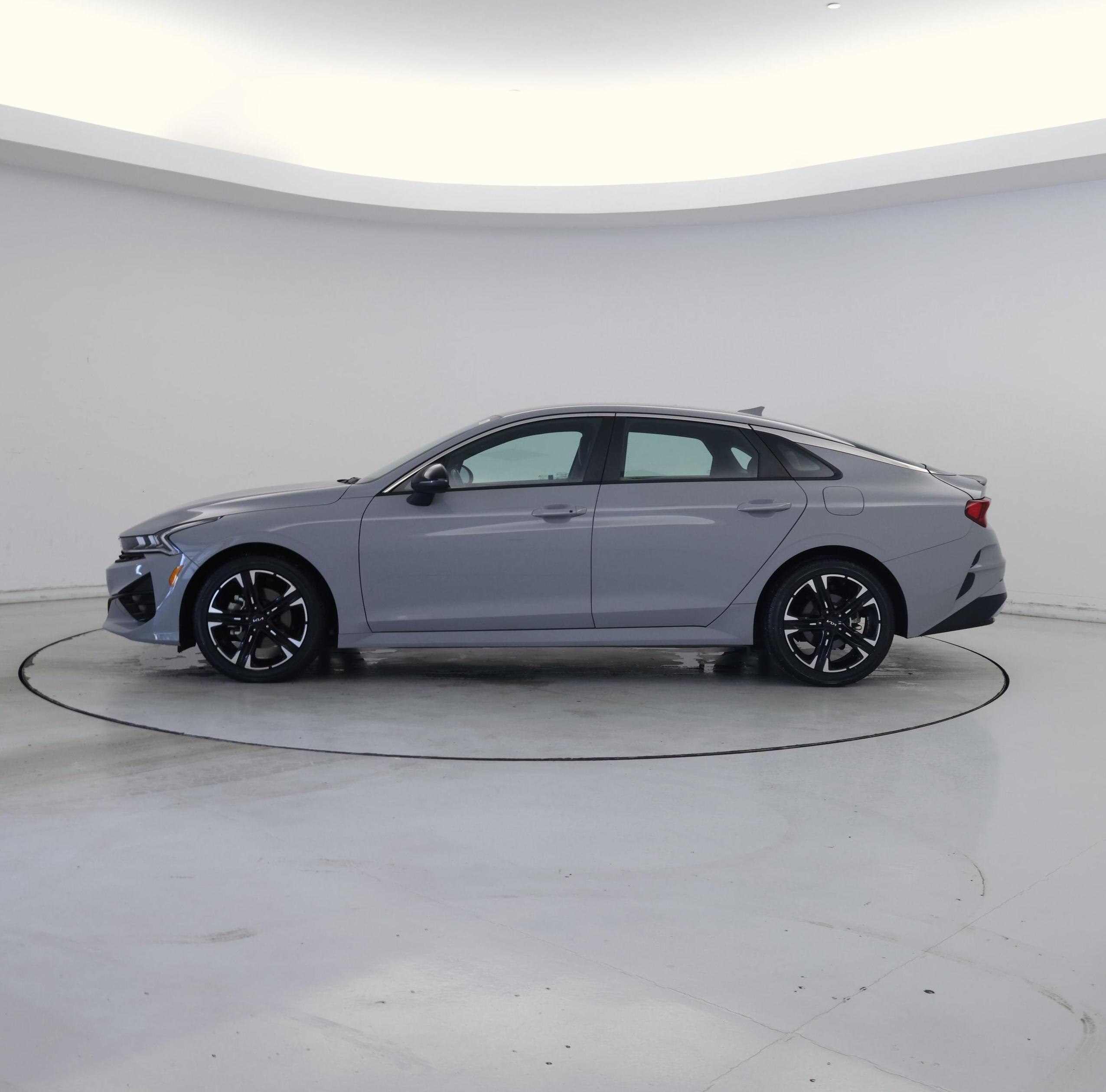 Thumbnail: 2023 Kia K5 - 3