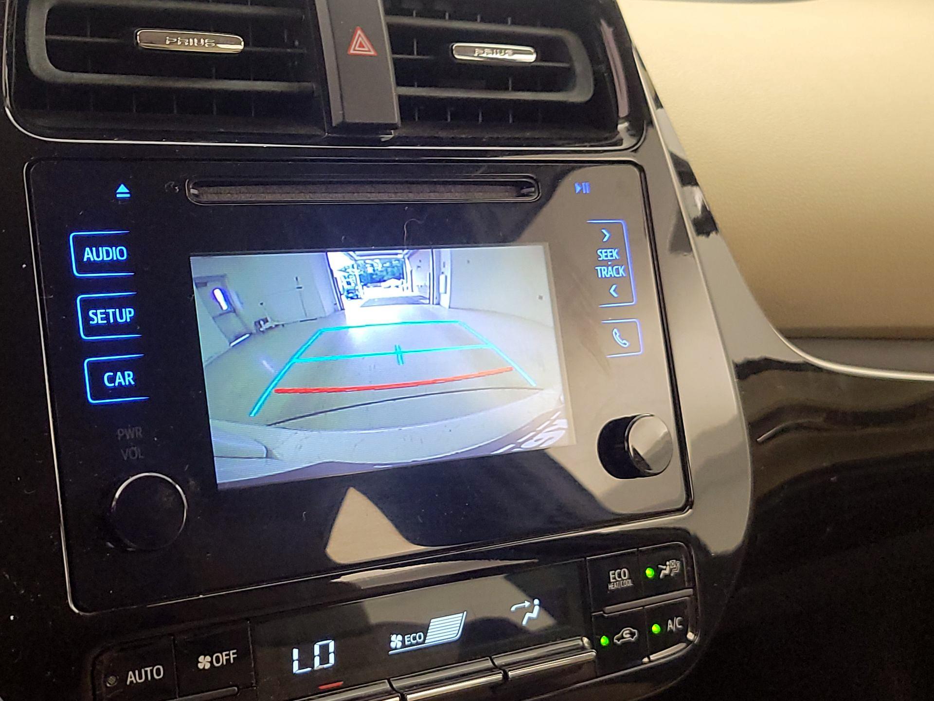 Thumbnail: 2016 Toyota Prius - 14
