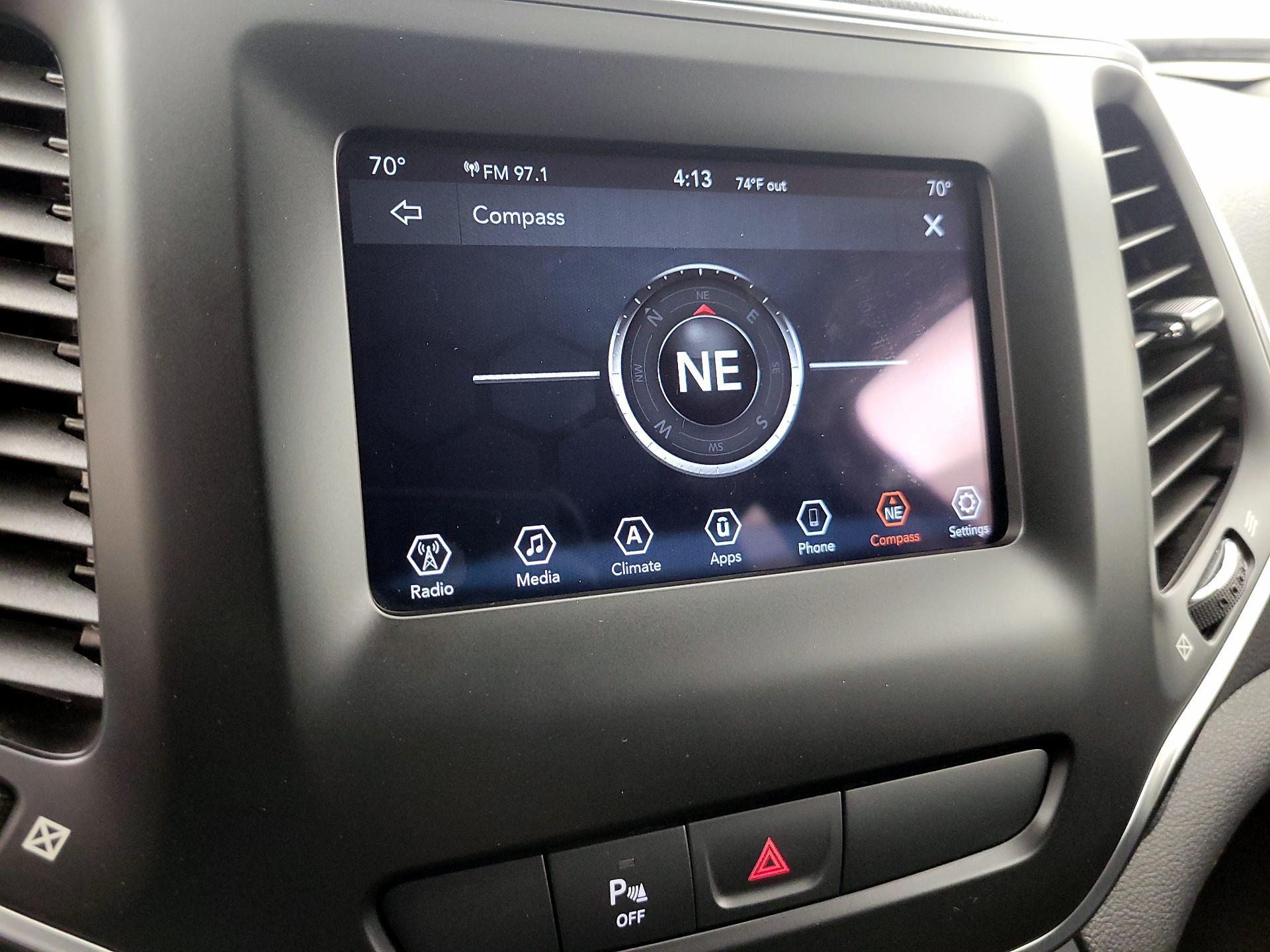 Thumbnail: 2020 Jeep Cherokee - 14