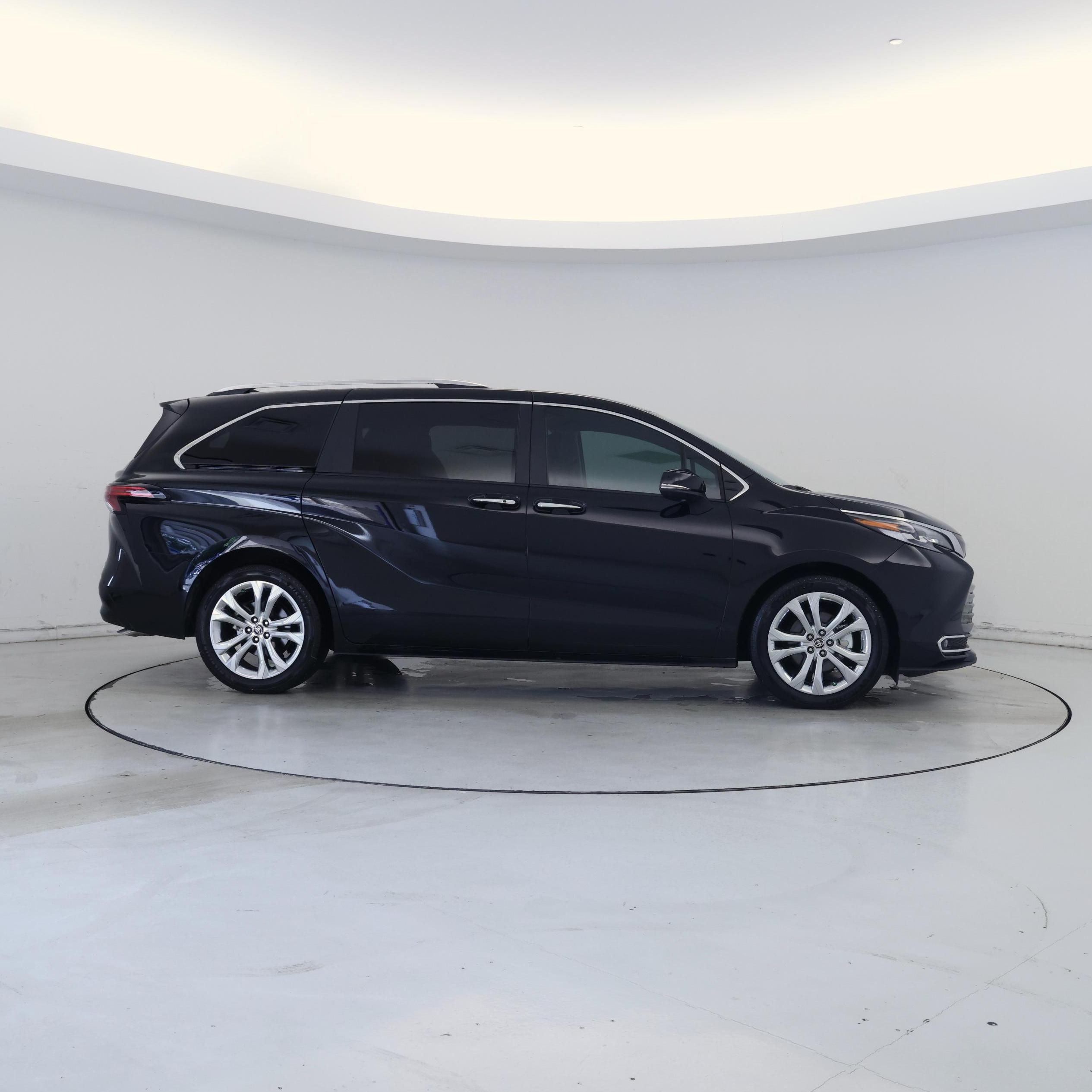Thumbnail: 2022 Toyota Sienna - 7