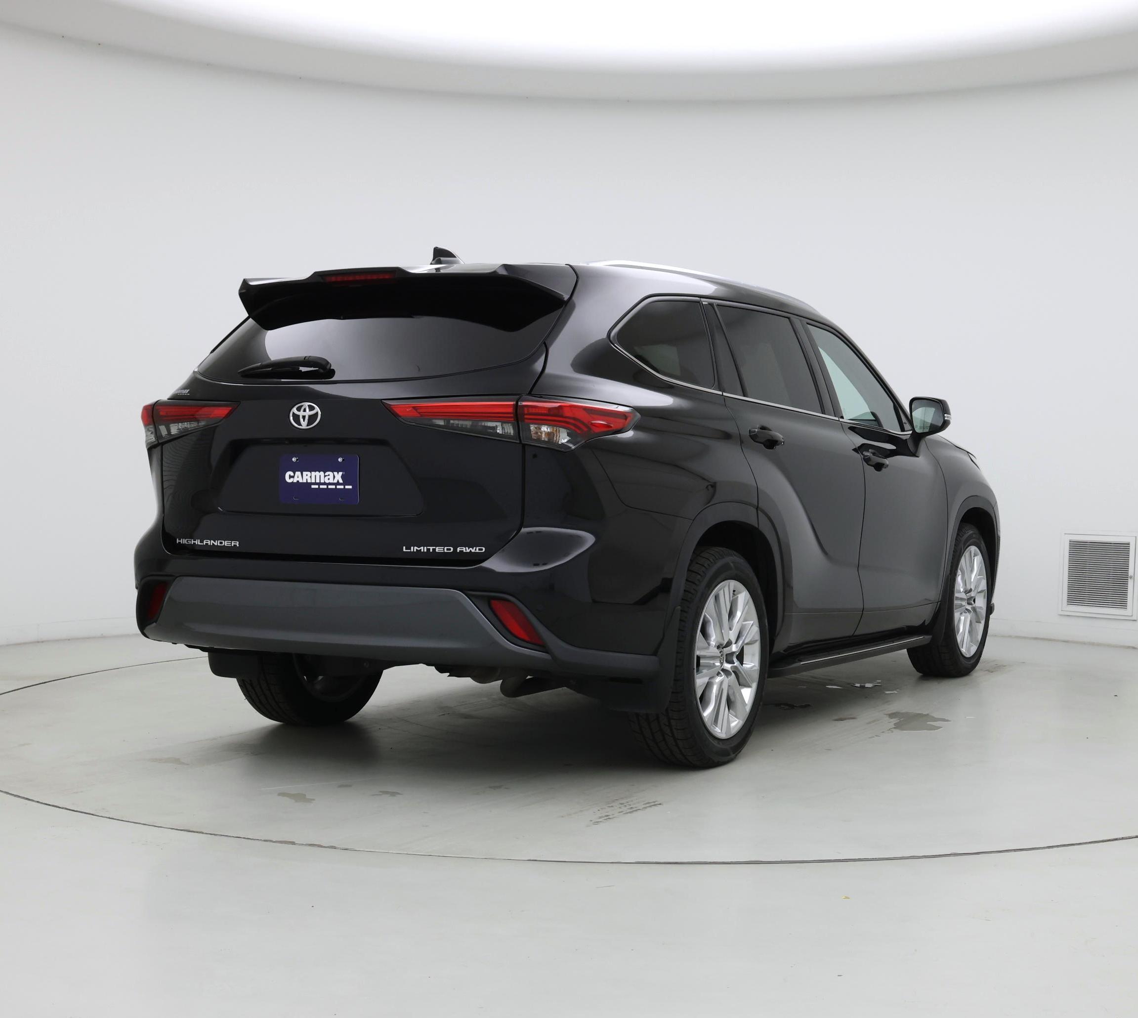 Thumbnail: 2021 Toyota Highlander - 8