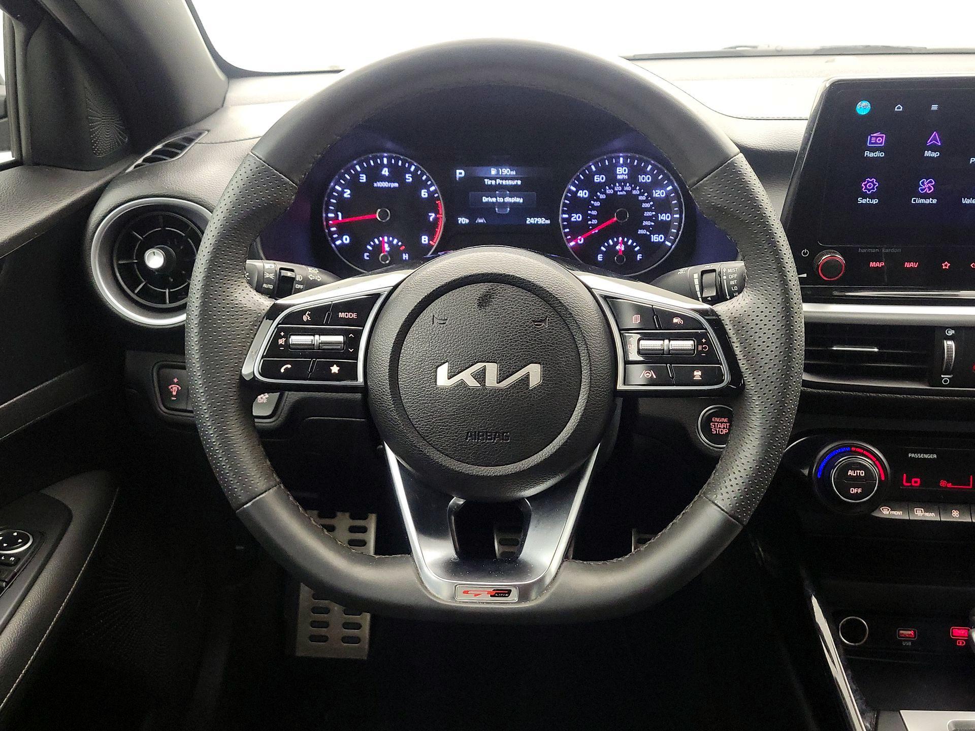 Thumbnail: 2023 Kia Forte - 10
