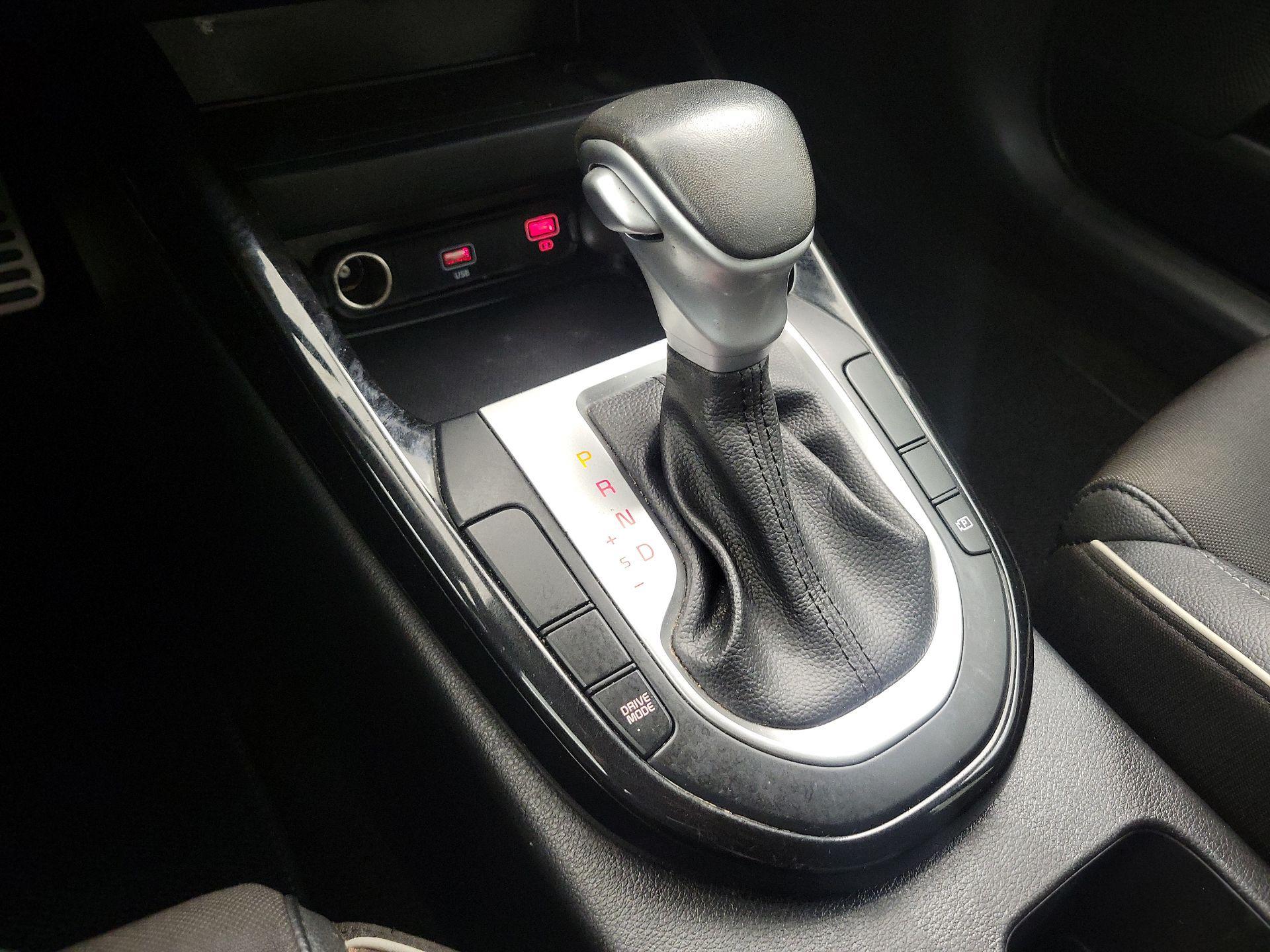 Thumbnail: 2023 Kia Forte - 18