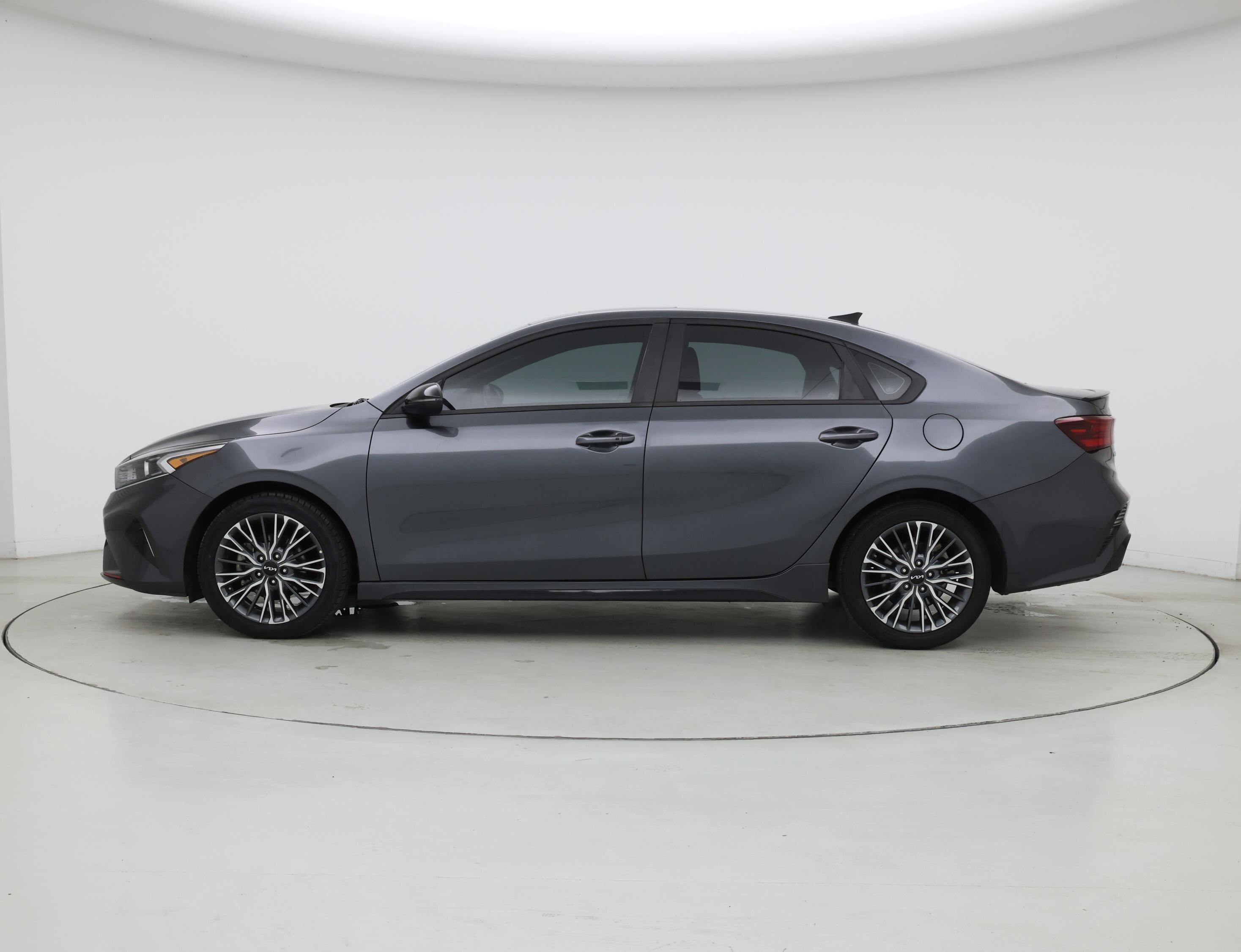 Thumbnail: 2023 Kia Forte - 3