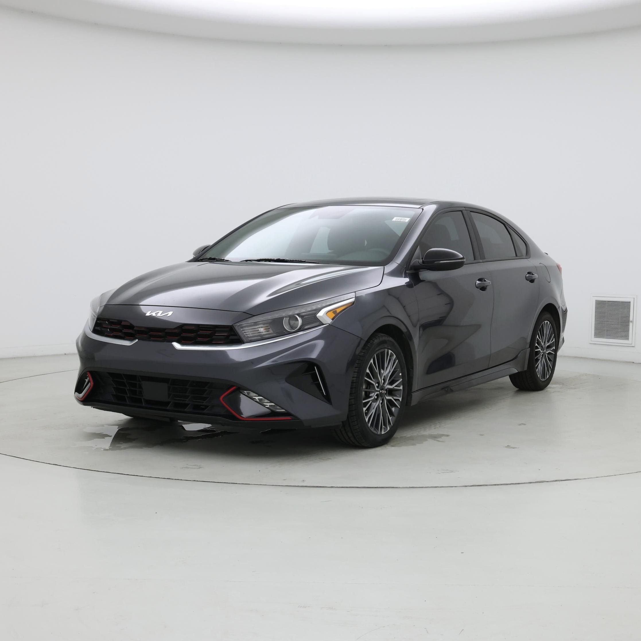 Thumbnail: 2023 Kia Forte - 4