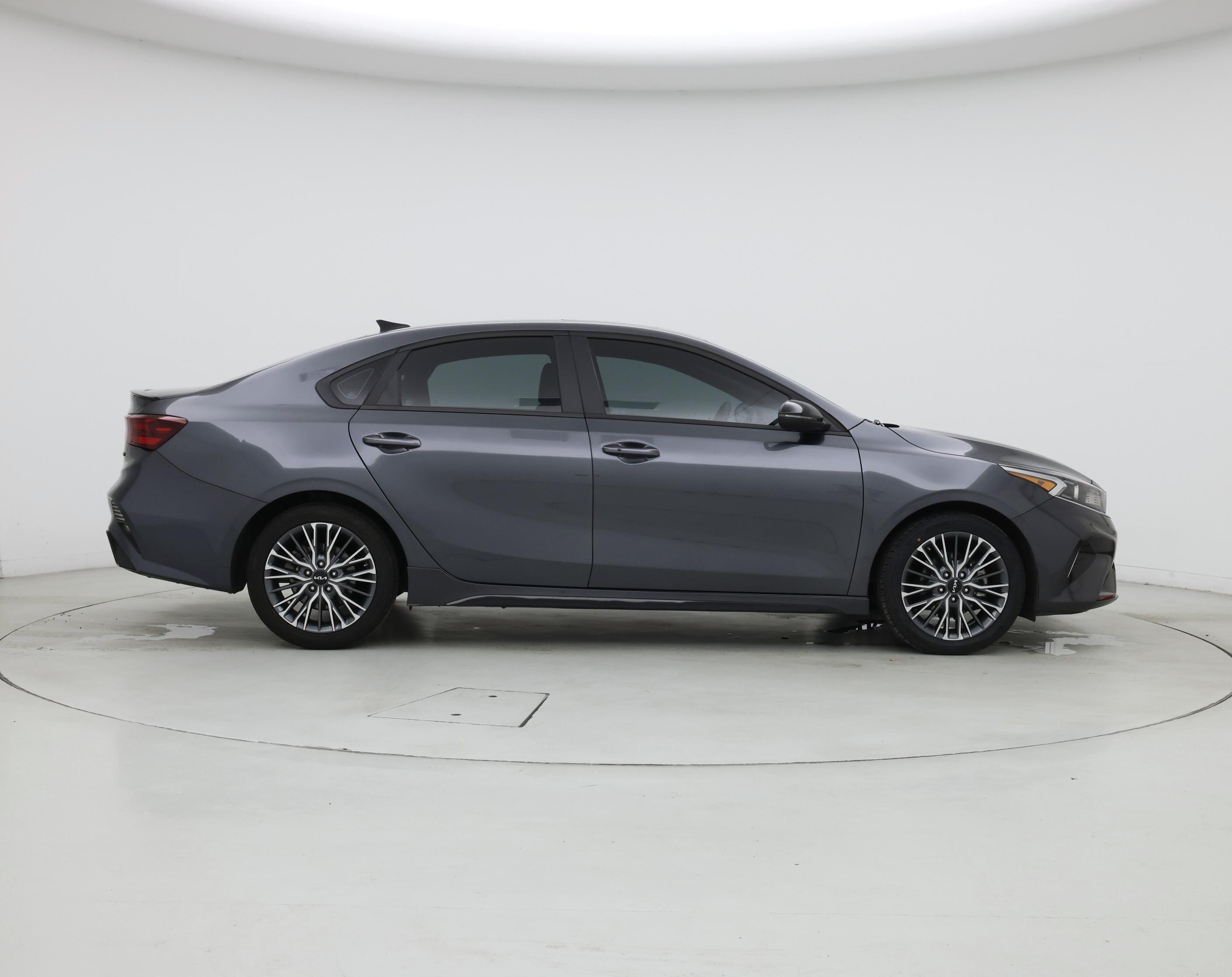 Thumbnail: 2023 Kia Forte - 7