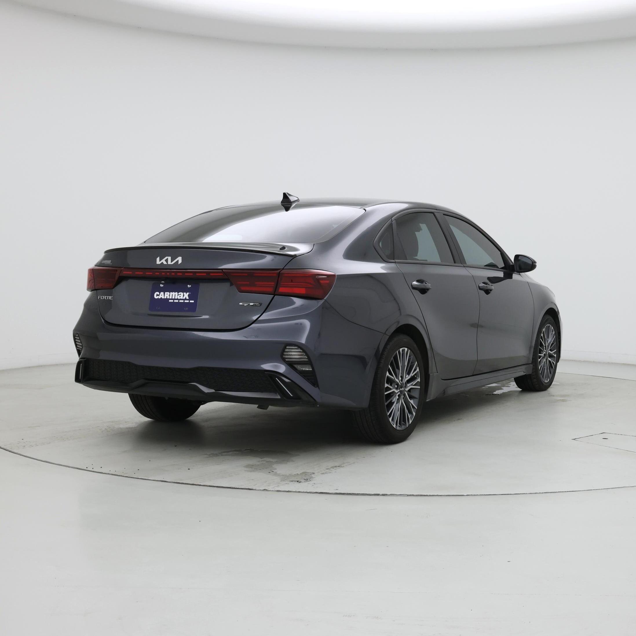 Thumbnail: 2023 Kia Forte - 8