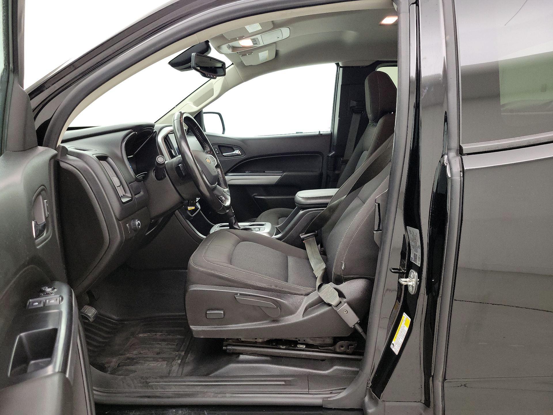 Thumbnail: 2021 Chevrolet Colorado - 11
