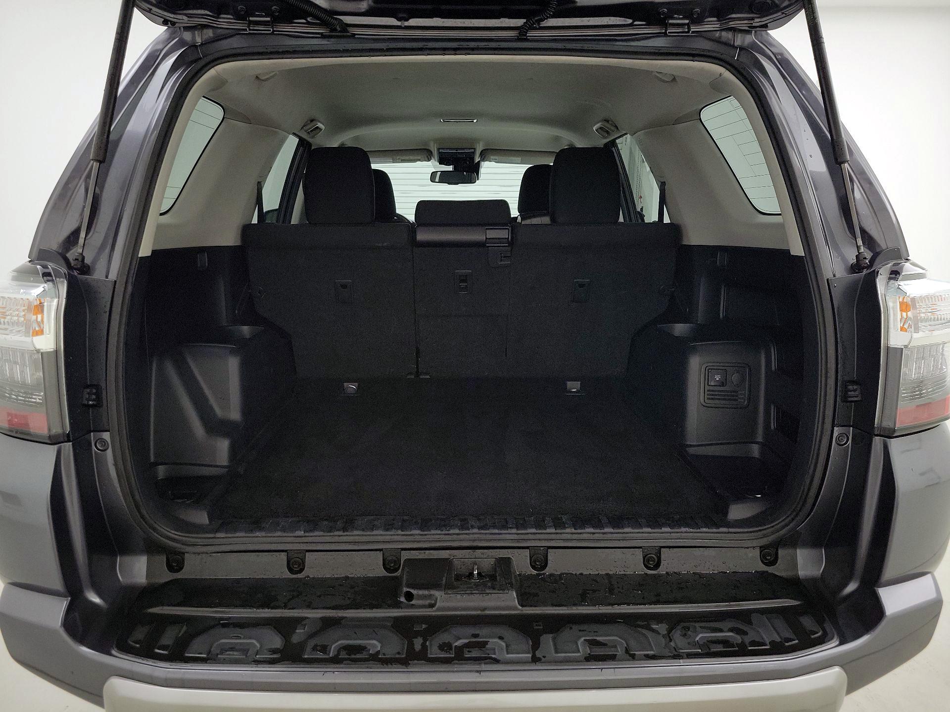 Thumbnail: 2021 Toyota 4Runner - 20