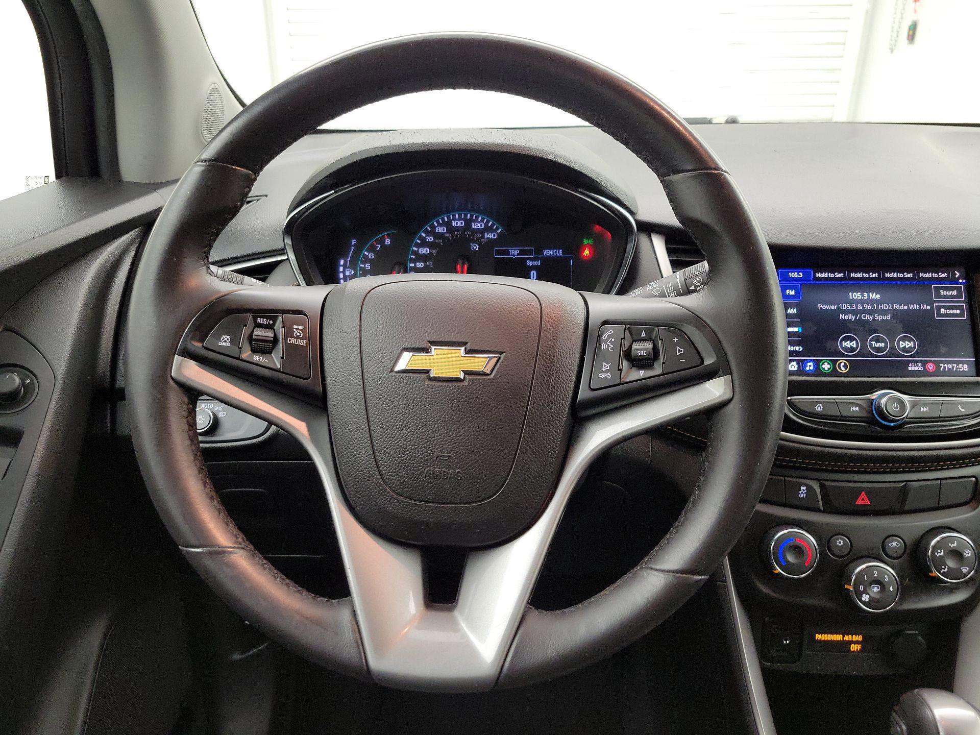 Thumbnail: 2022 Chevrolet Trax - 10