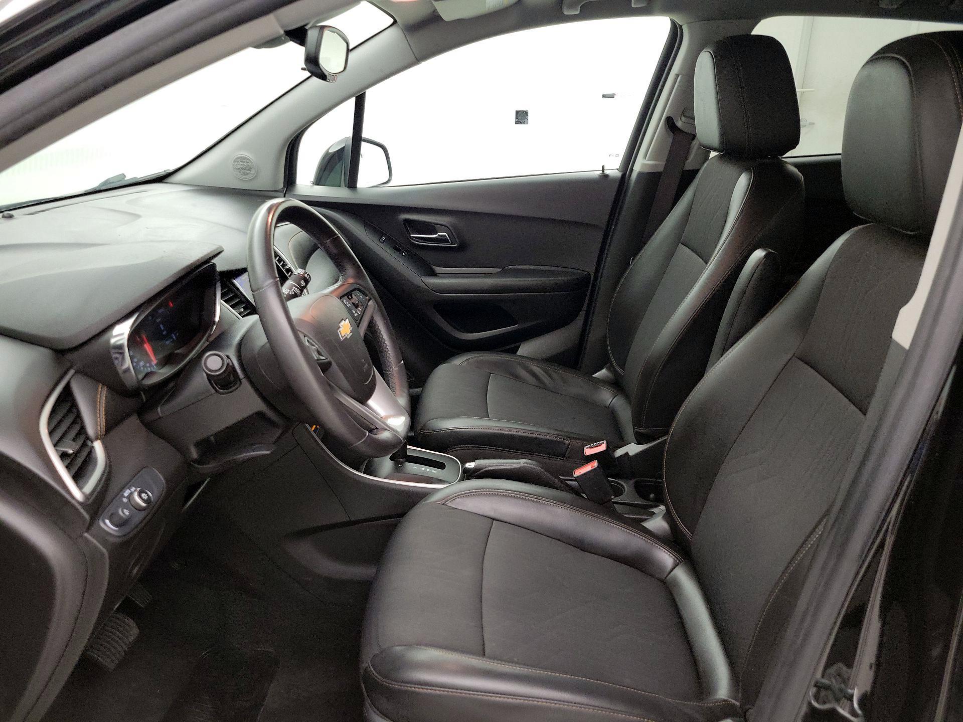 Thumbnail: 2022 Chevrolet Trax - 11