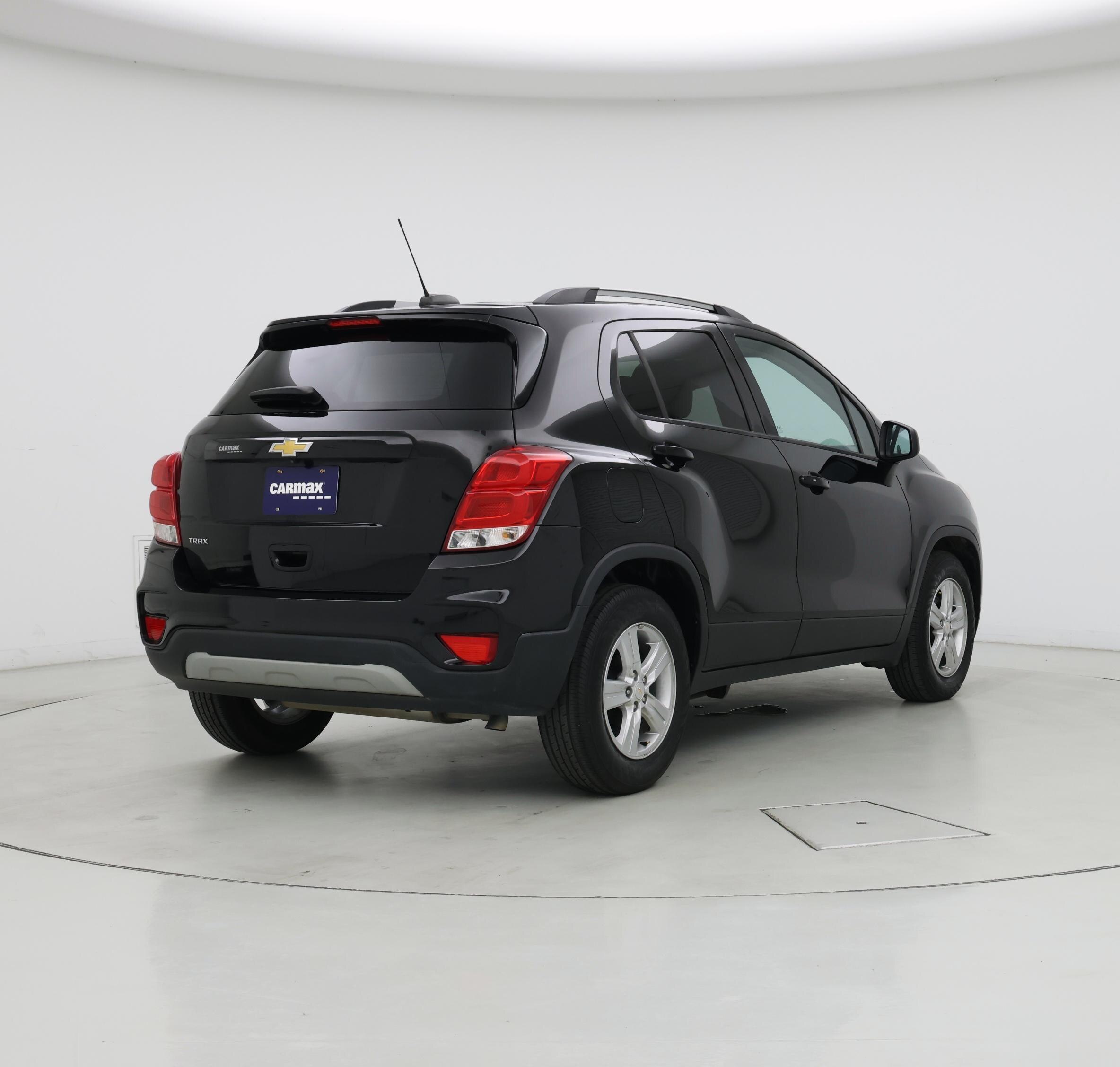 Thumbnail: 2022 Chevrolet Trax - 8