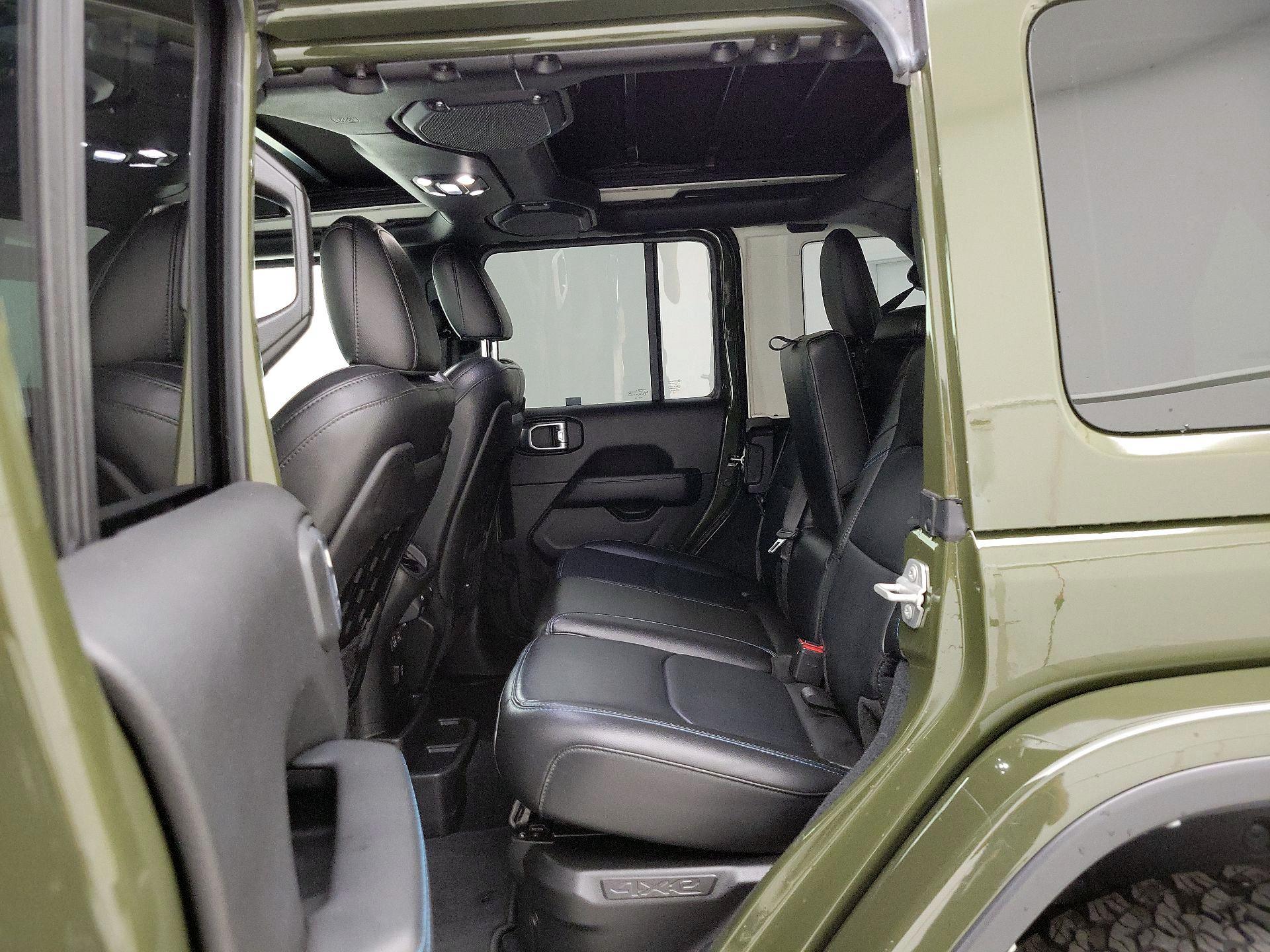 Thumbnail: 2022 Jeep Wrangler - 20