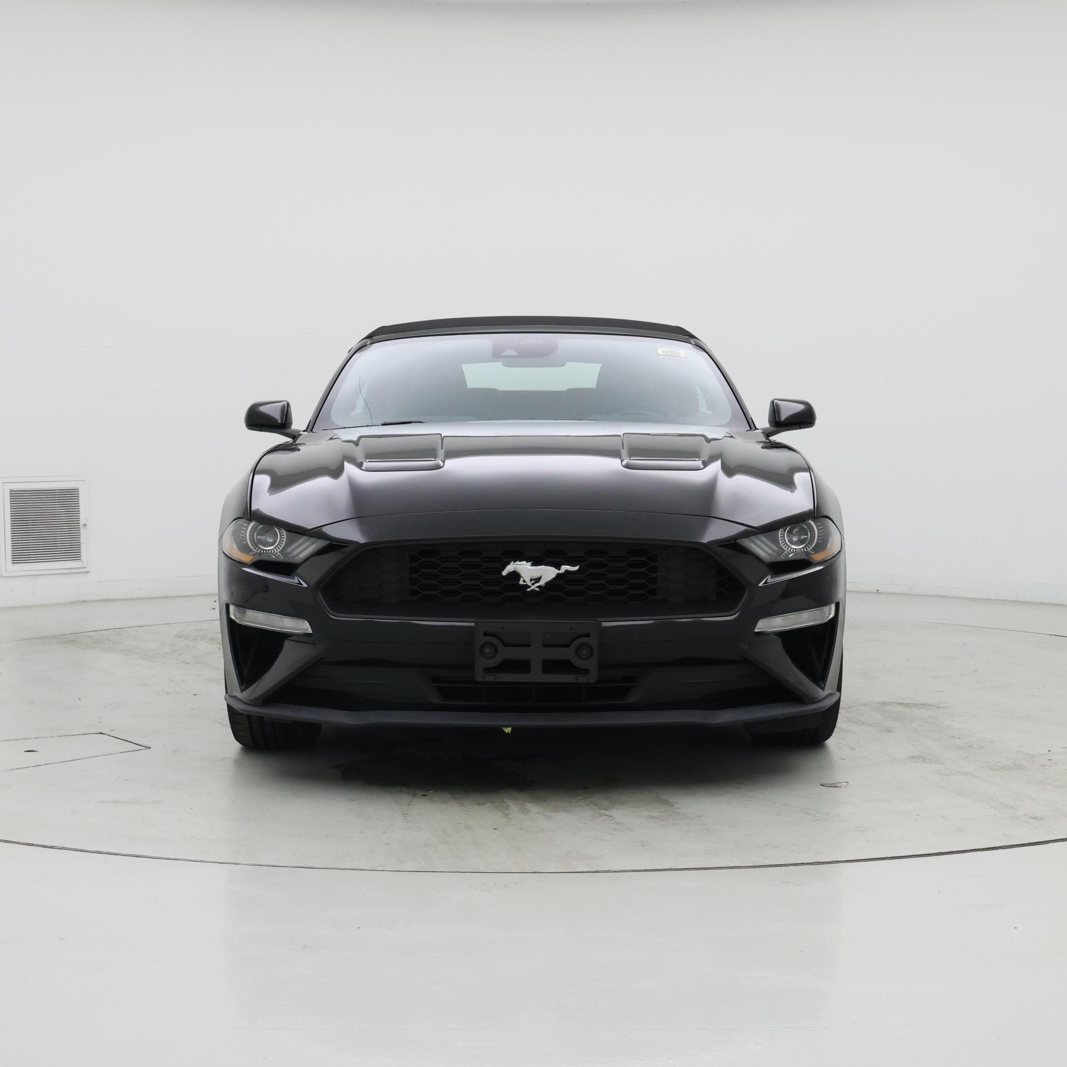 Thumbnail: 2022 Ford Mustang - 5