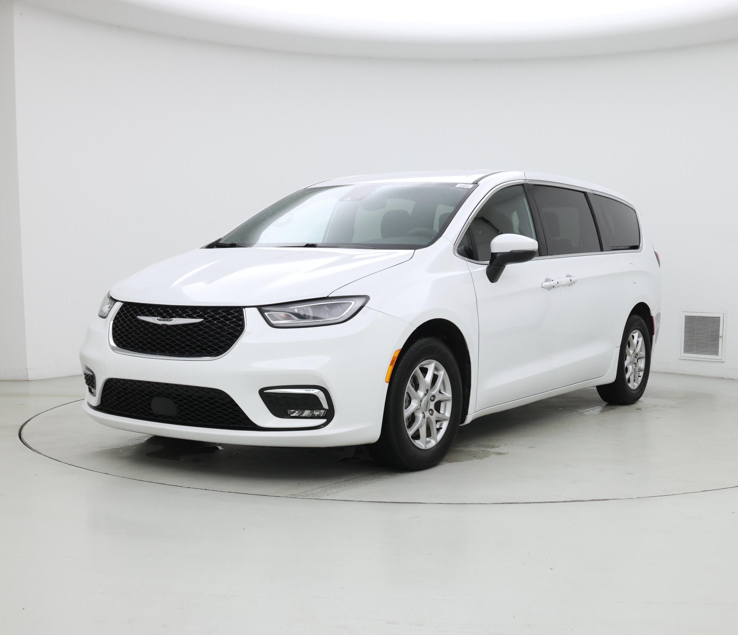 Thumbnail: 2023 Chrysler Pacifica - 4