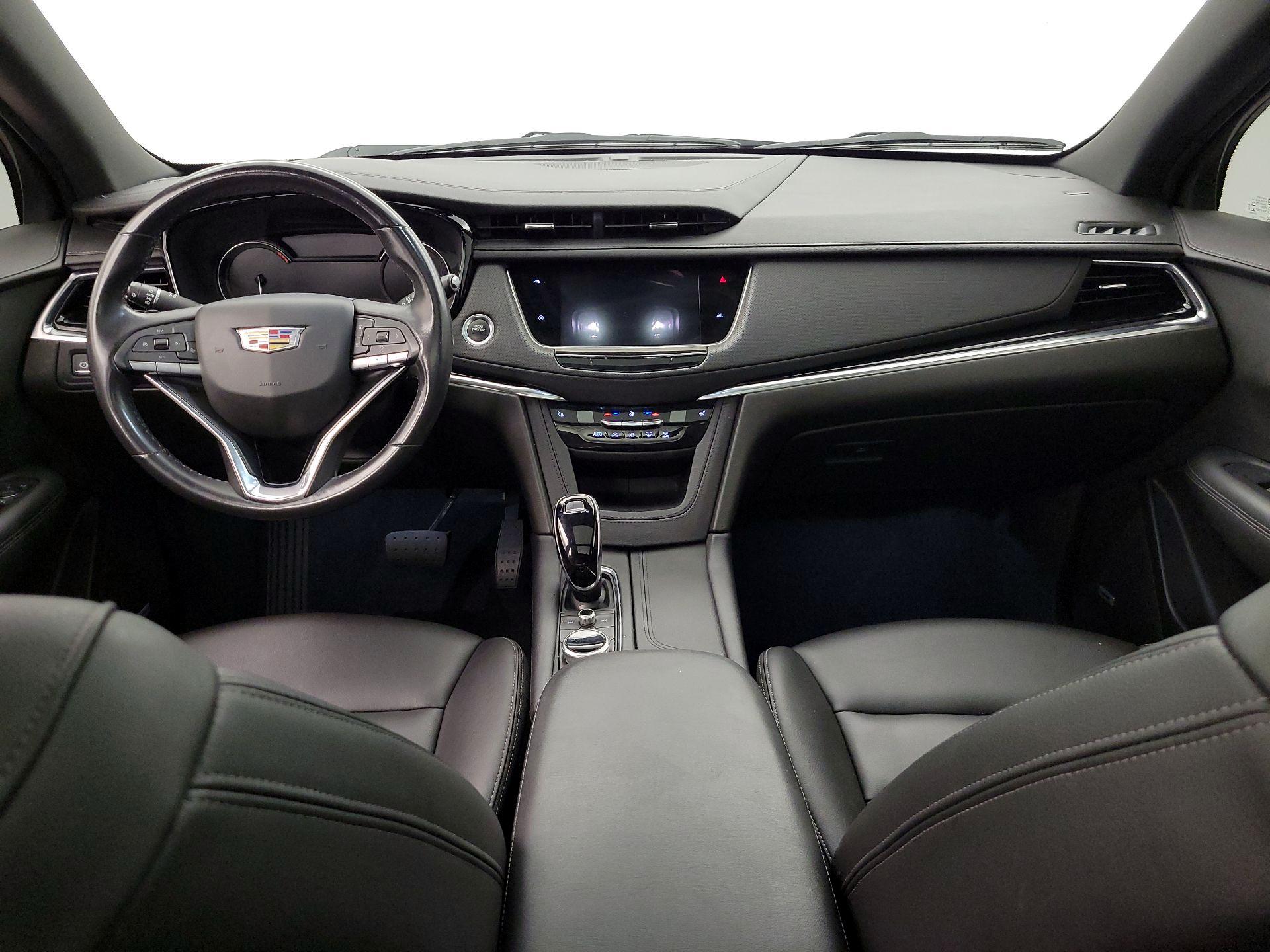 Thumbnail: 2022 Cadillac XT6 - 9
