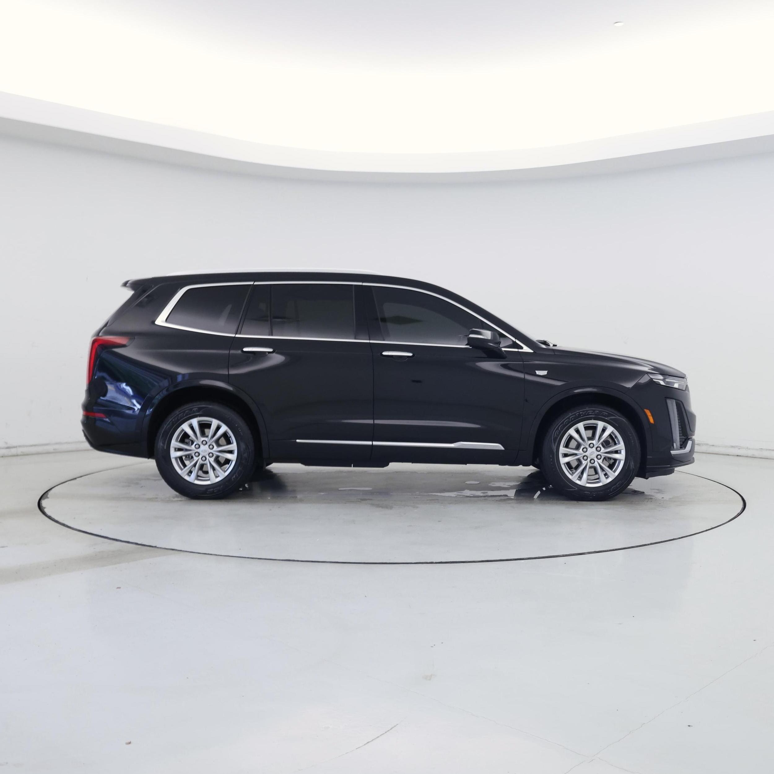 Thumbnail: 2022 Cadillac XT6 - 7
