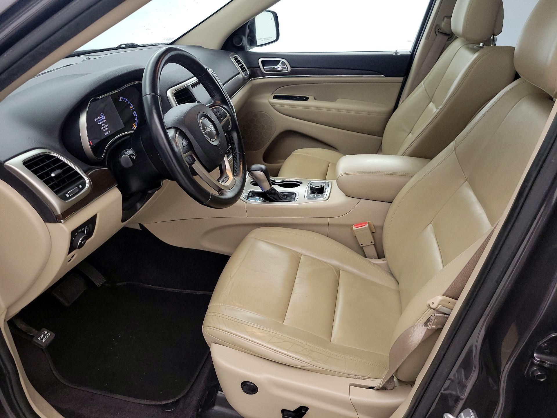 Thumbnail: 2017 Jeep Grand Cherokee - 11