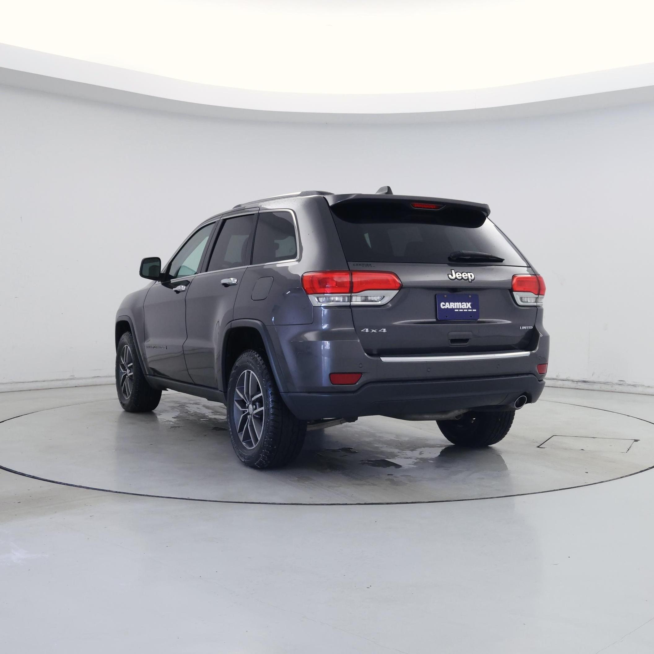 Thumbnail: 2017 Jeep Grand Cherokee - 2