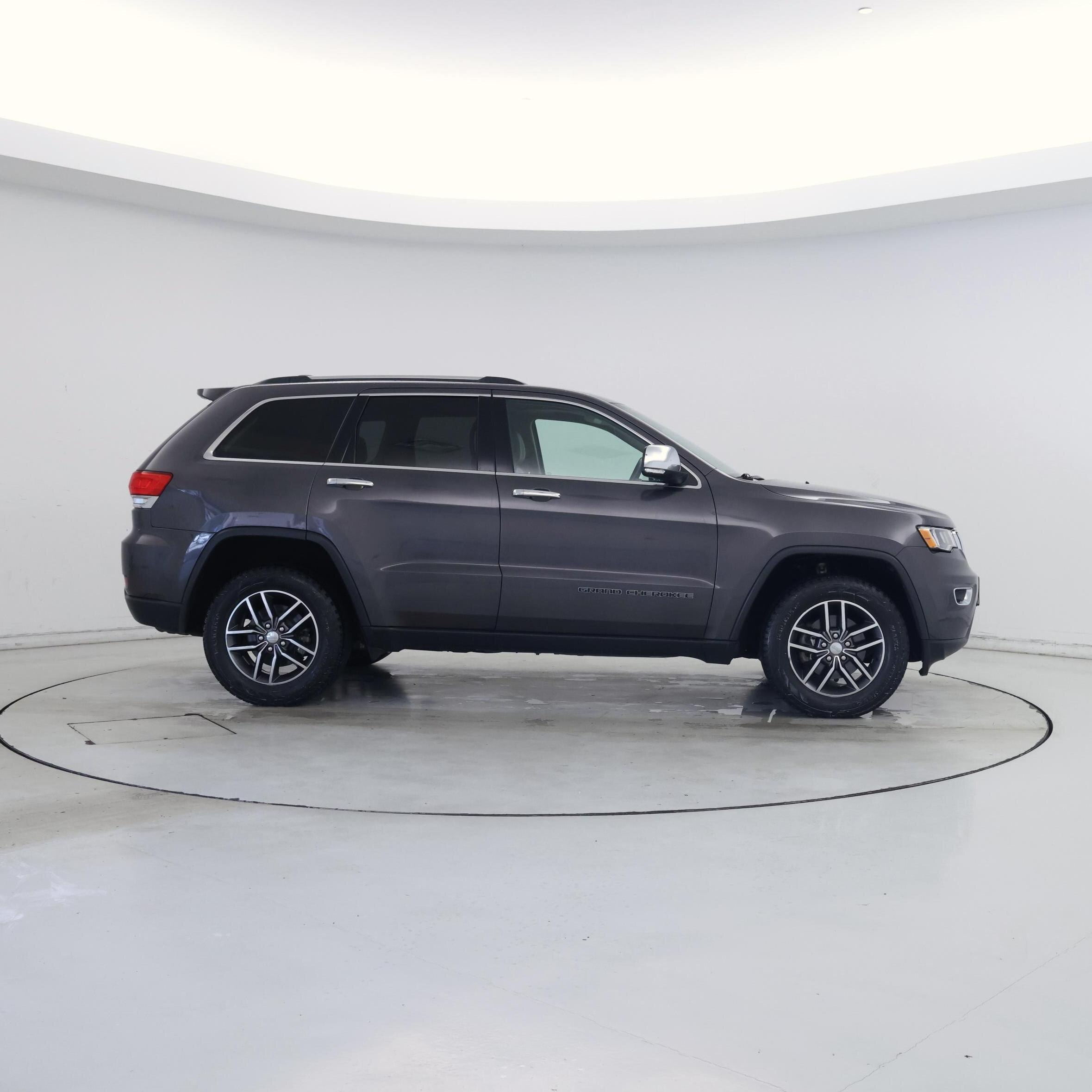 Thumbnail: 2017 Jeep Grand Cherokee - 7